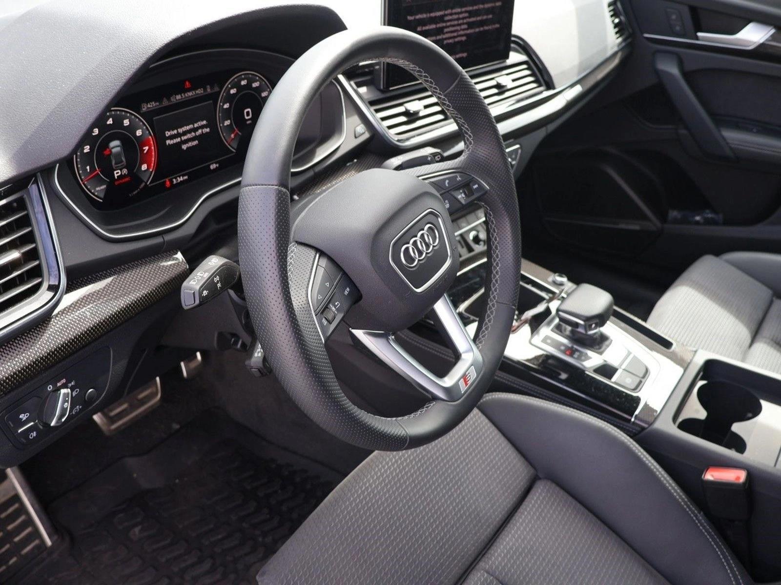Thumbnail: 2023 Audi SQ5 - 3