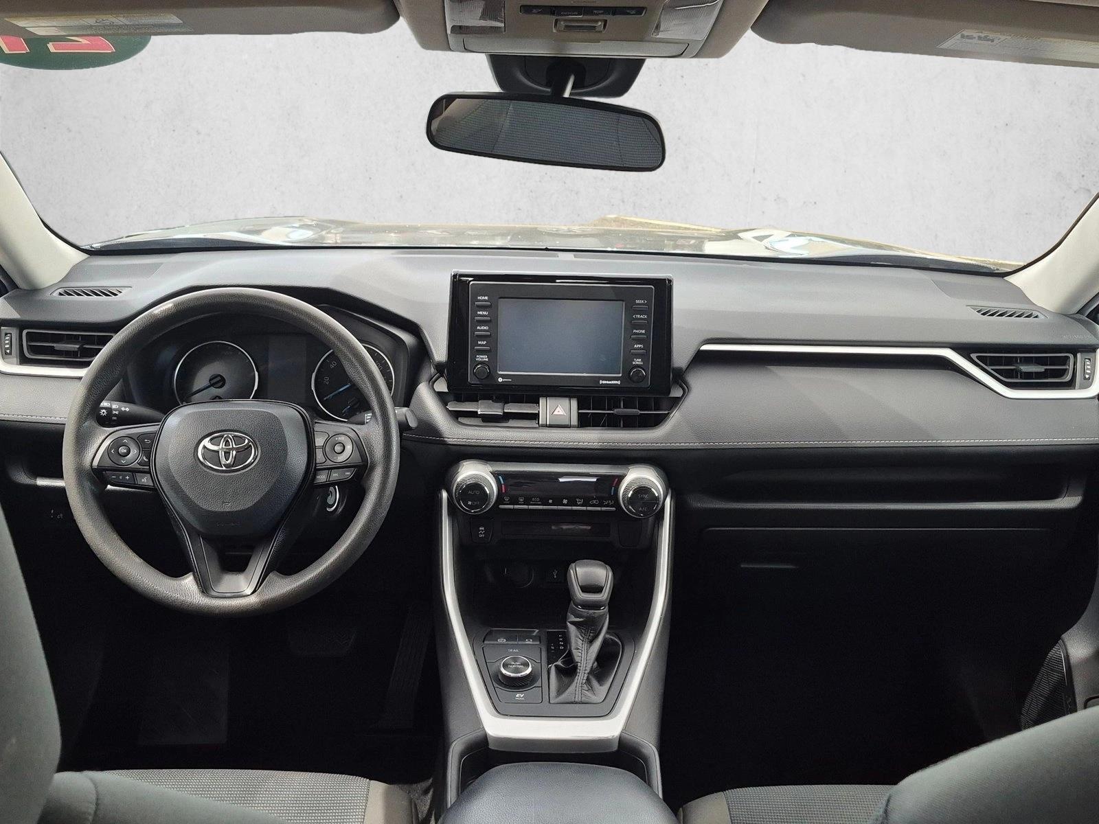 Thumbnail: 2021 Toyota RAV4 - 4