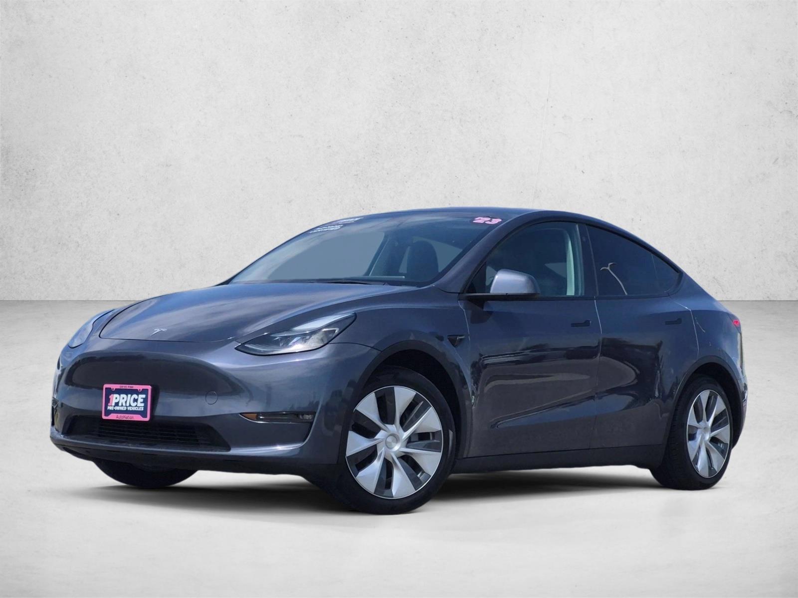 Thumbnail: 2023 Tesla Model Y - 1