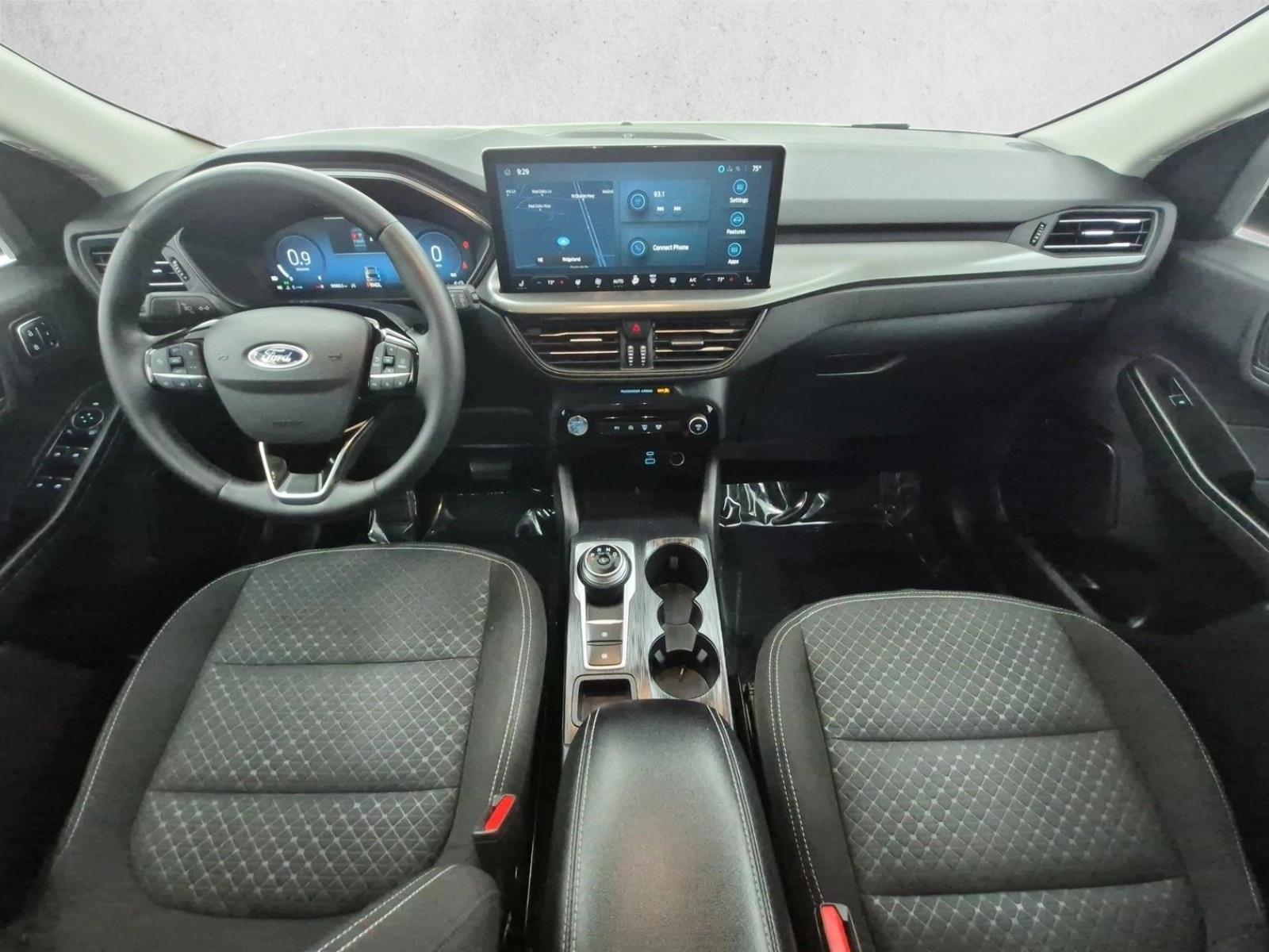 Thumbnail: 2023 Ford Escape - 4