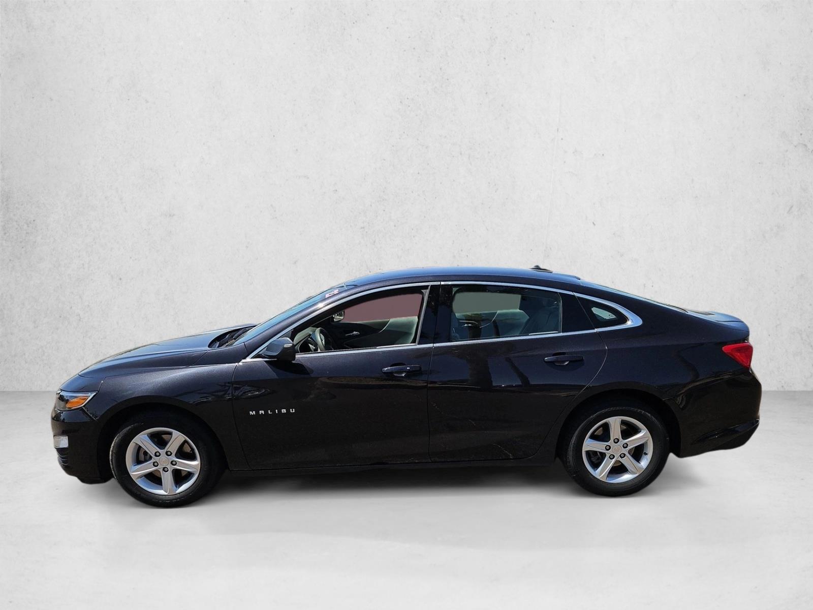 Thumbnail: 2022 Chevrolet Malibu - 2