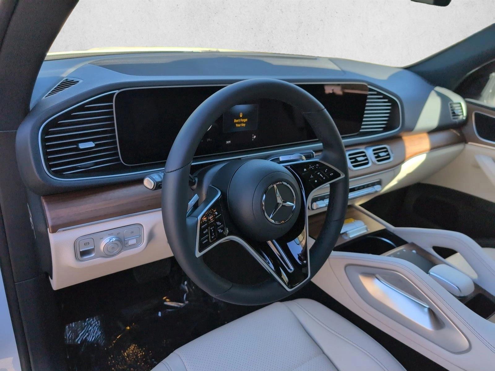 Thumbnail: 2026 Mercedes-Benz GLE - 3