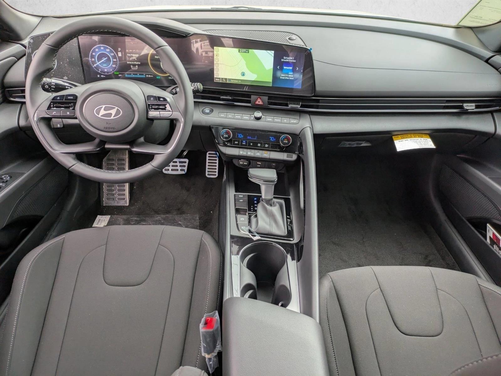 Thumbnail: 2025 Hyundai Elantra - 4