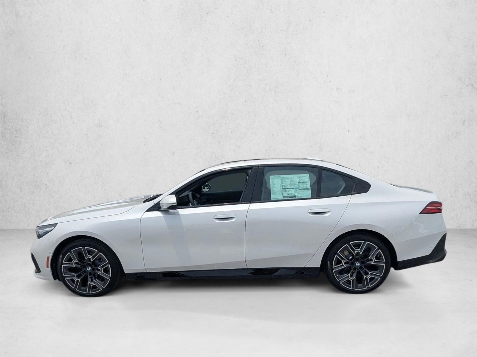 Thumbnail: 2027 BMW 5 Series - 2