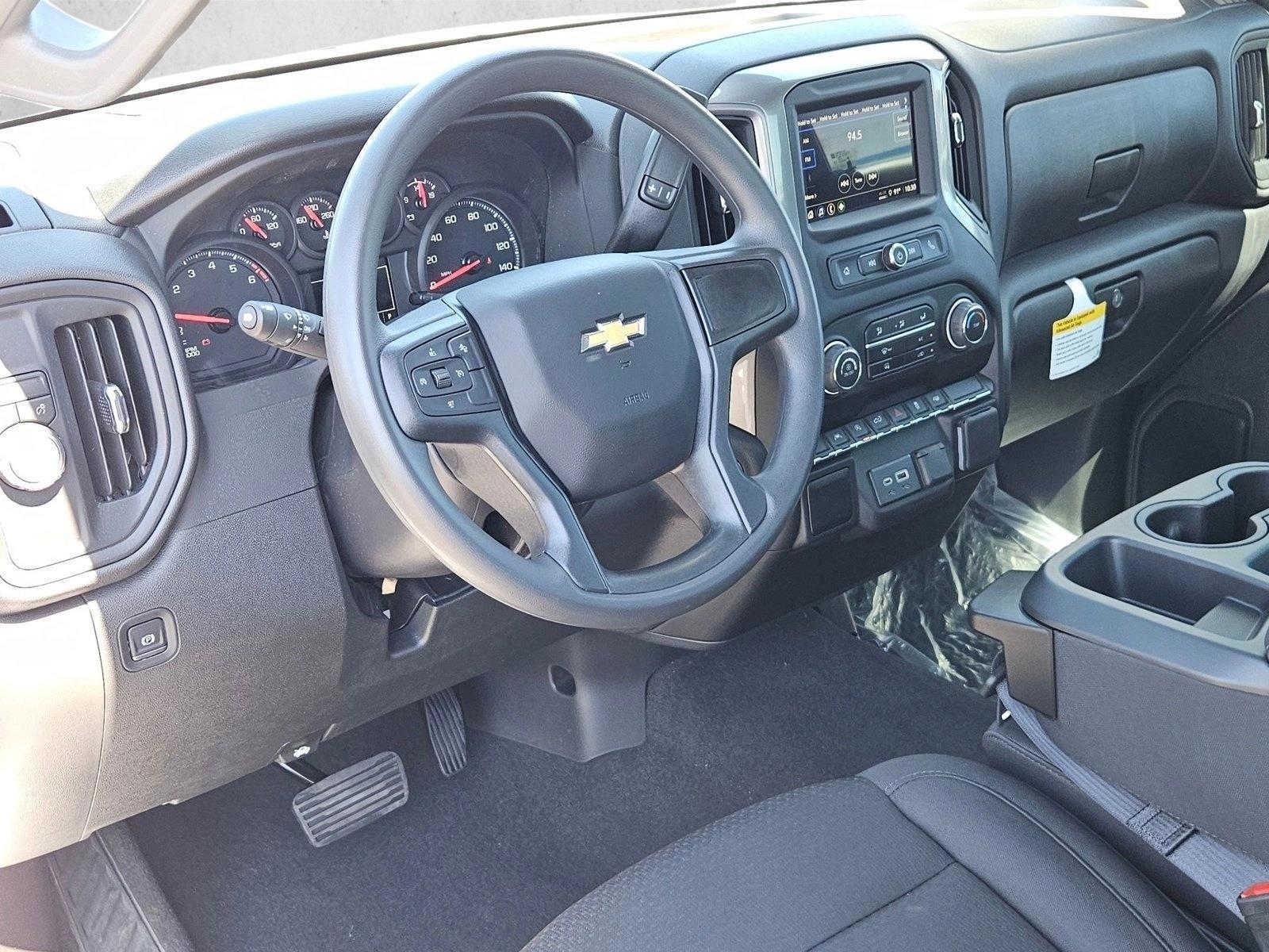 Thumbnail: 2026 Chevrolet Silverado 1500 - 3