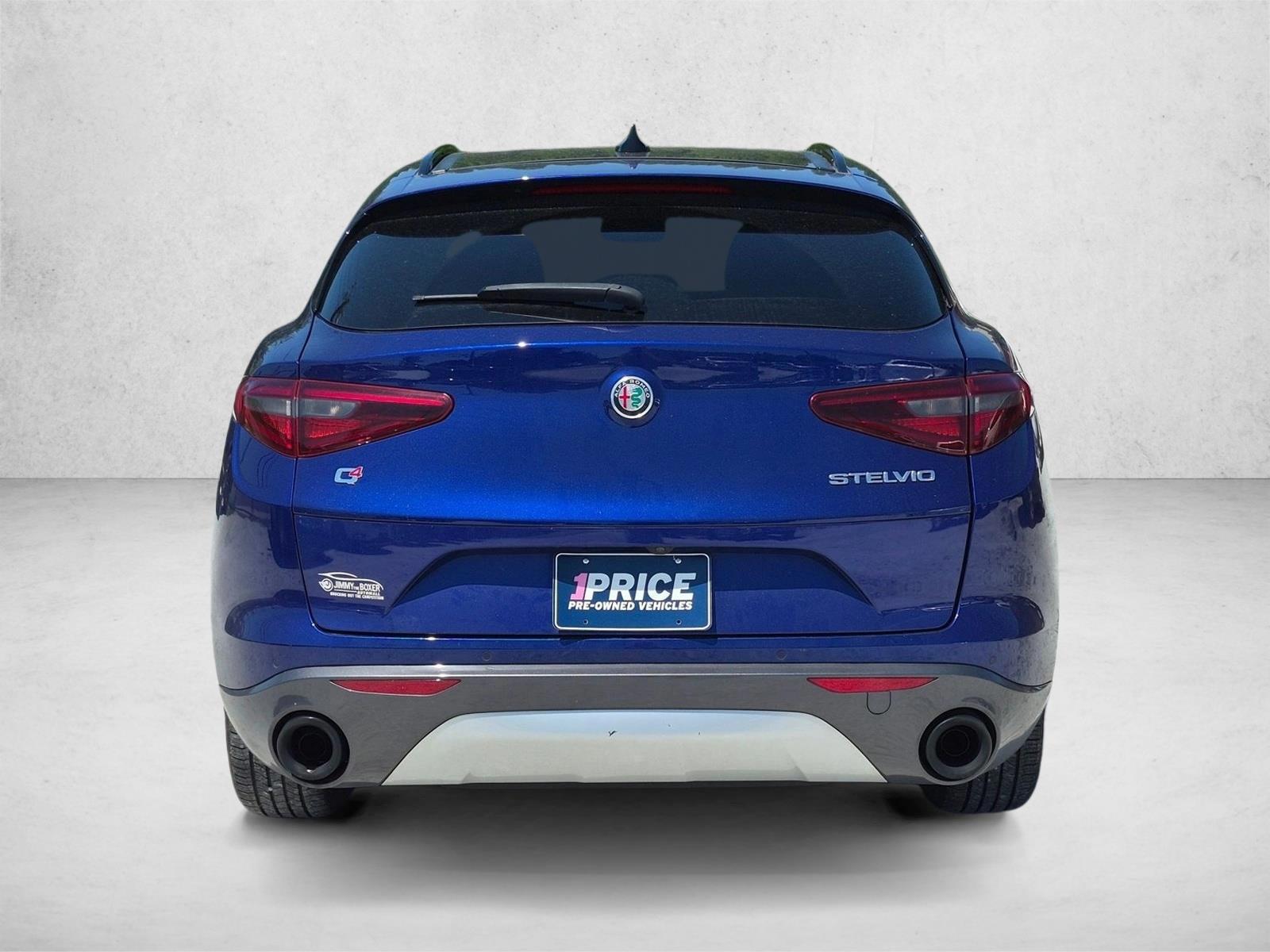 2022 Alfa Romeo Stelvio