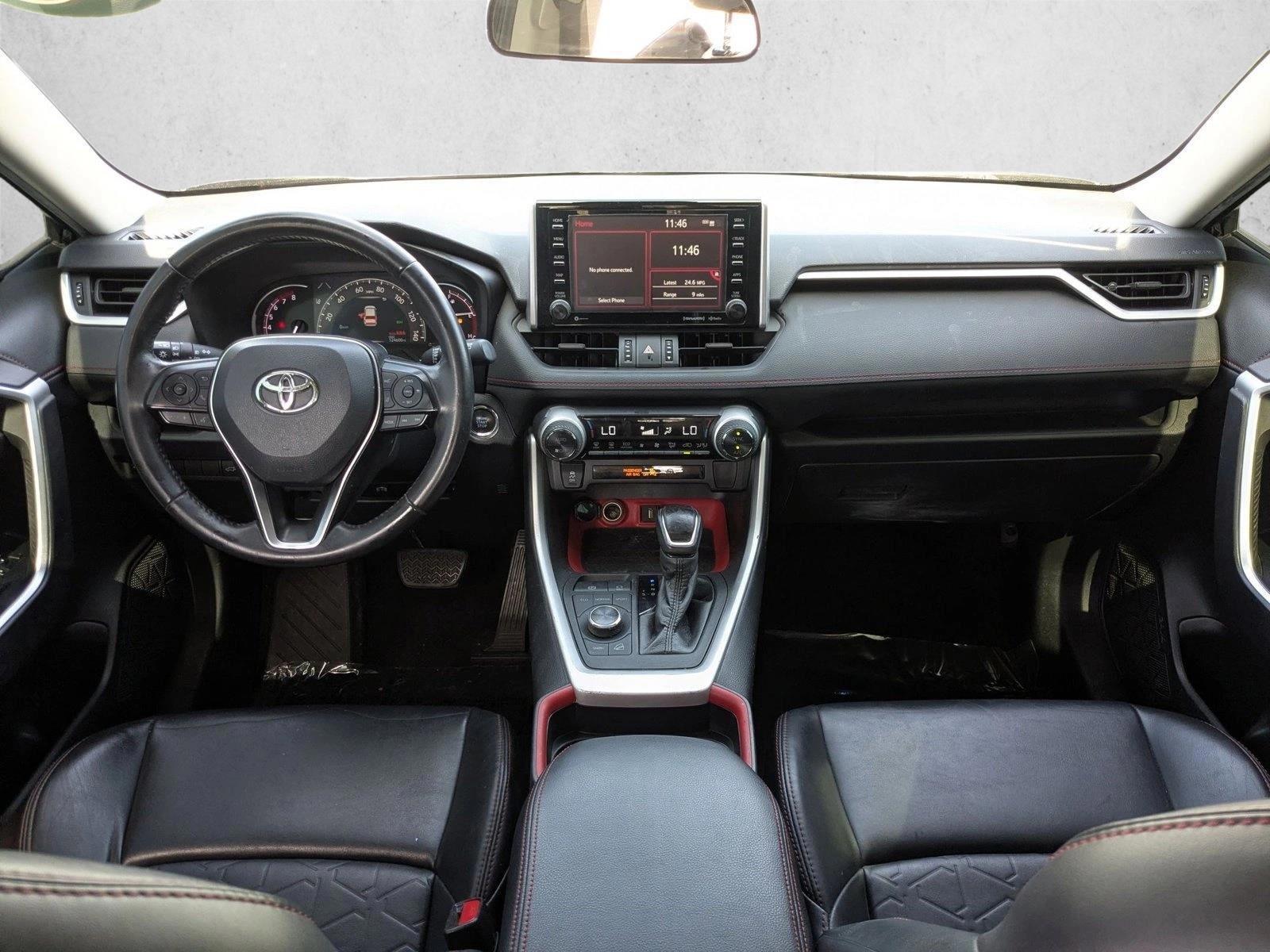 Thumbnail: 2020 Toyota RAV4 - 3