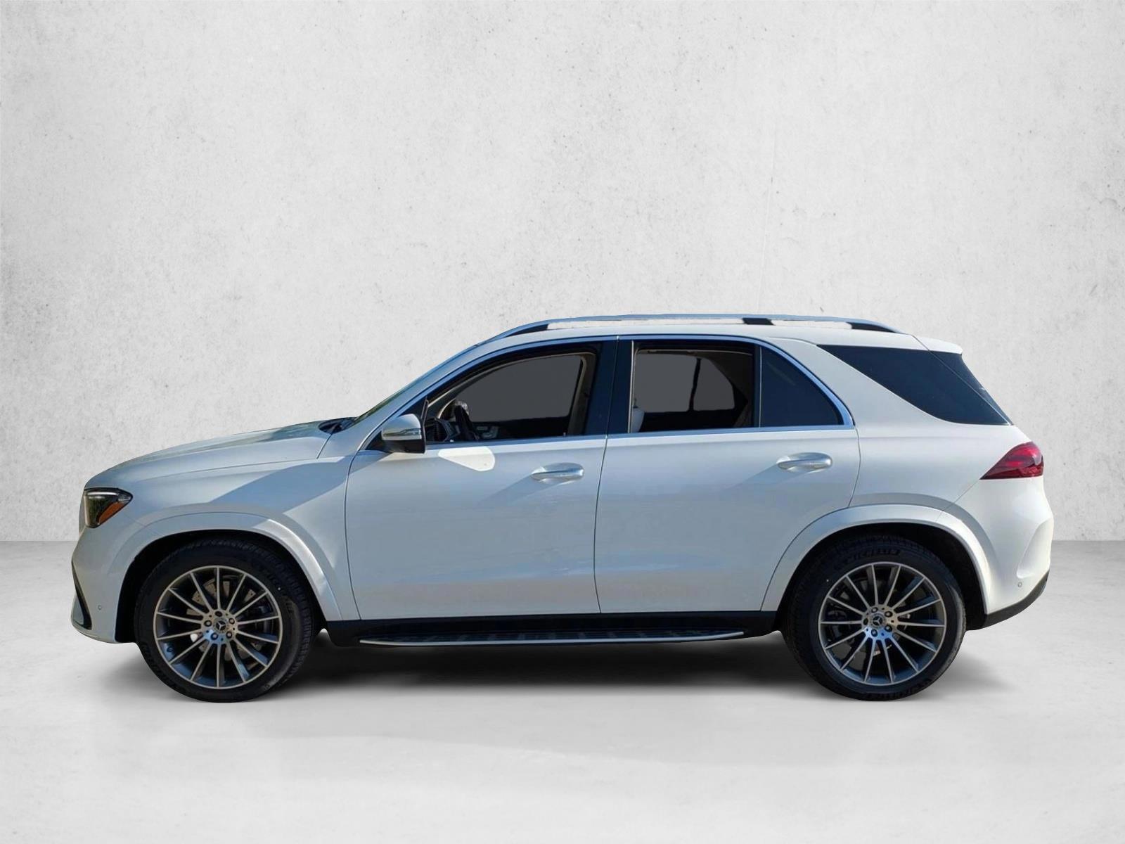 Thumbnail: 2026 Mercedes-Benz GLE - 2