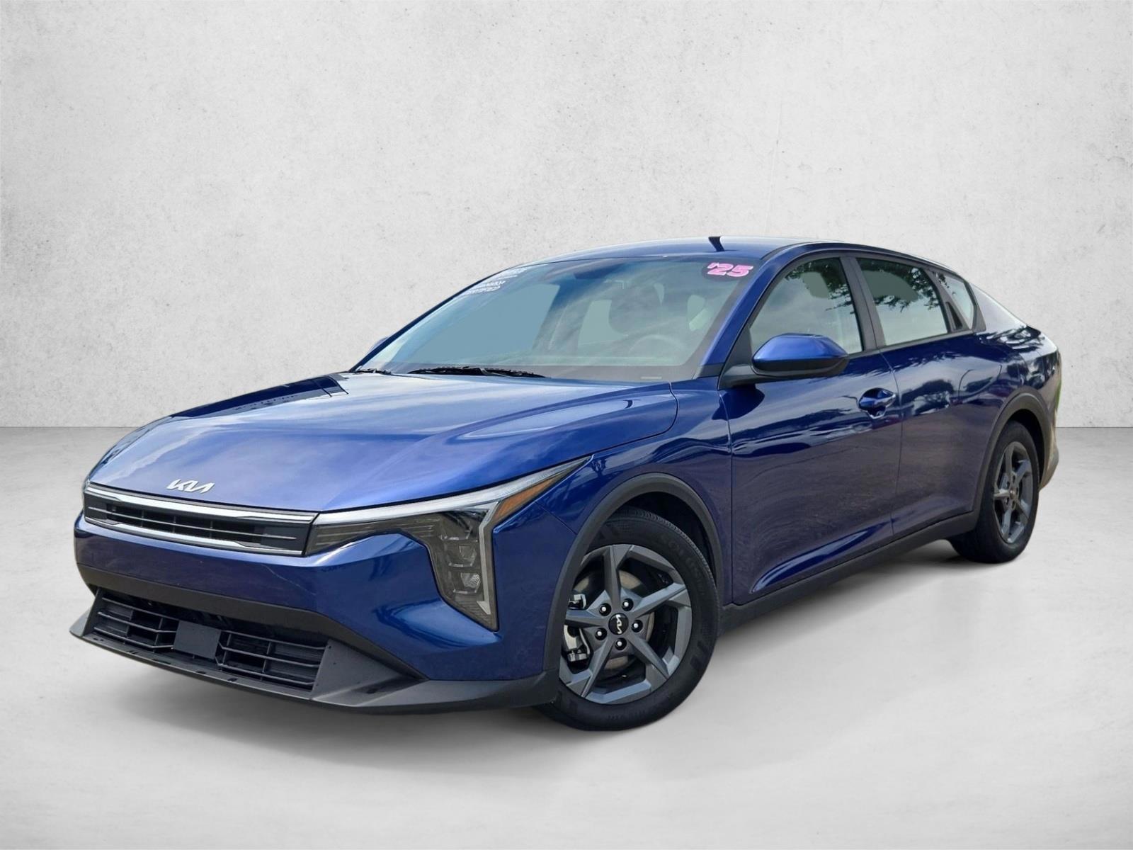 Thumbnail: 2025 Kia K4 - 1