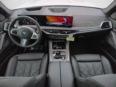 2026 BMW X7