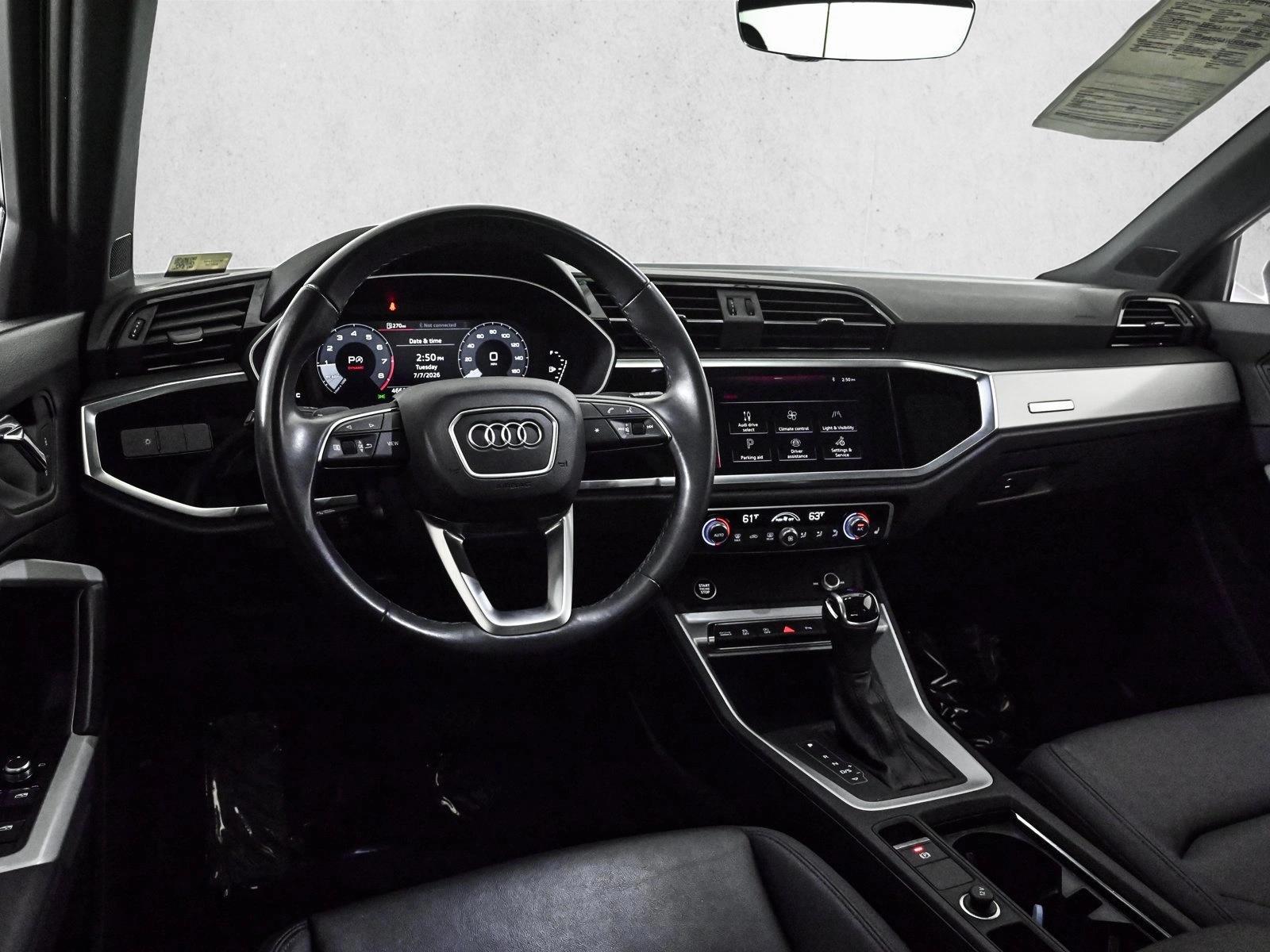Thumbnail: 2021 Audi Q3 - 3