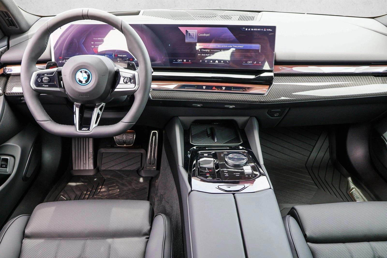 Thumbnail: 2027 BMW 5 Series - 4