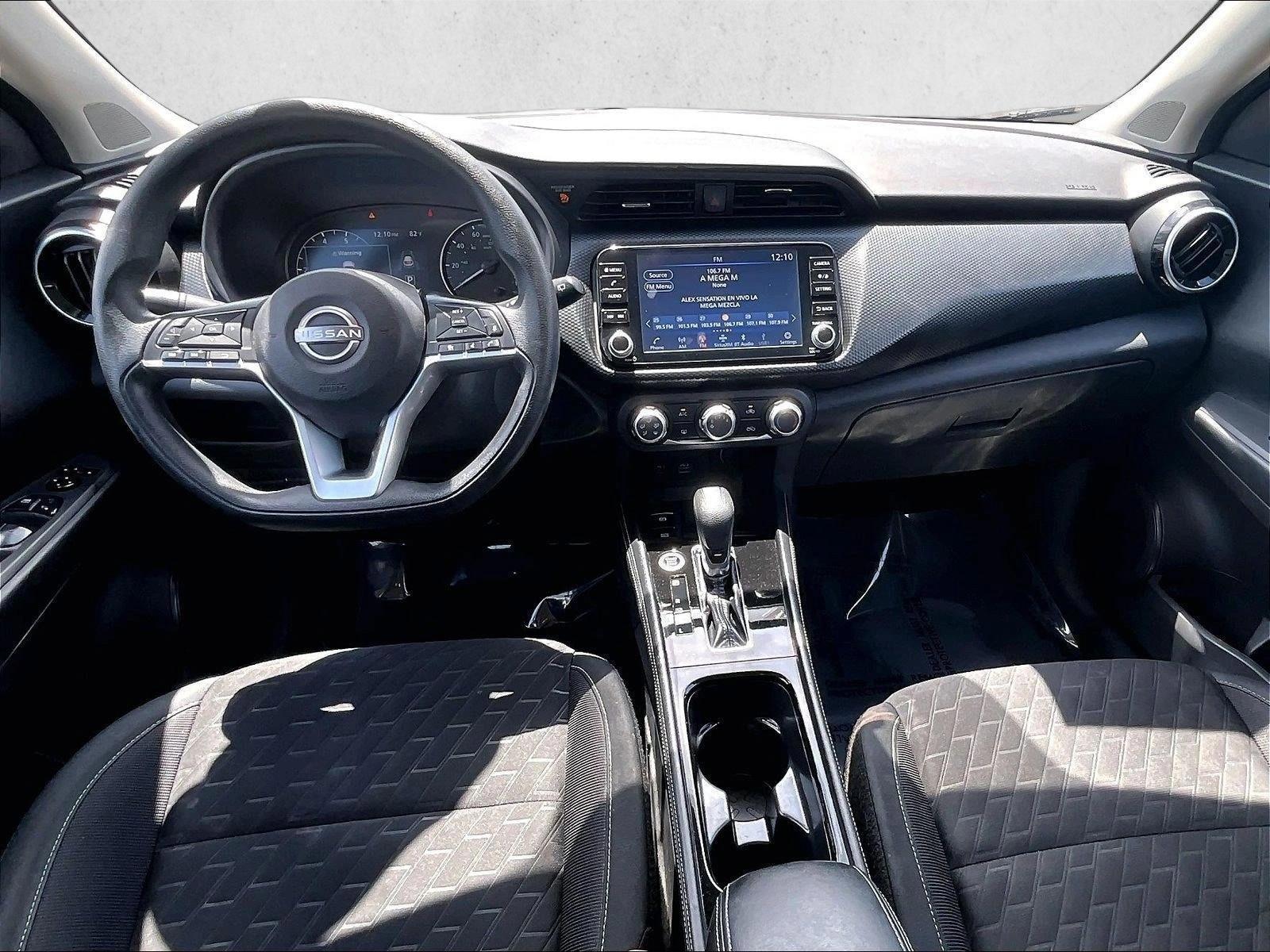 Thumbnail: 2023 Nissan Kicks - 4