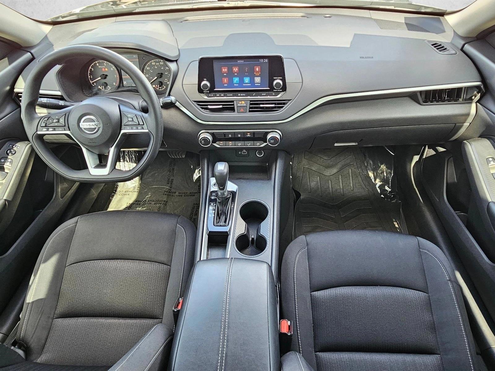Thumbnail: 2022 Nissan Altima - 3