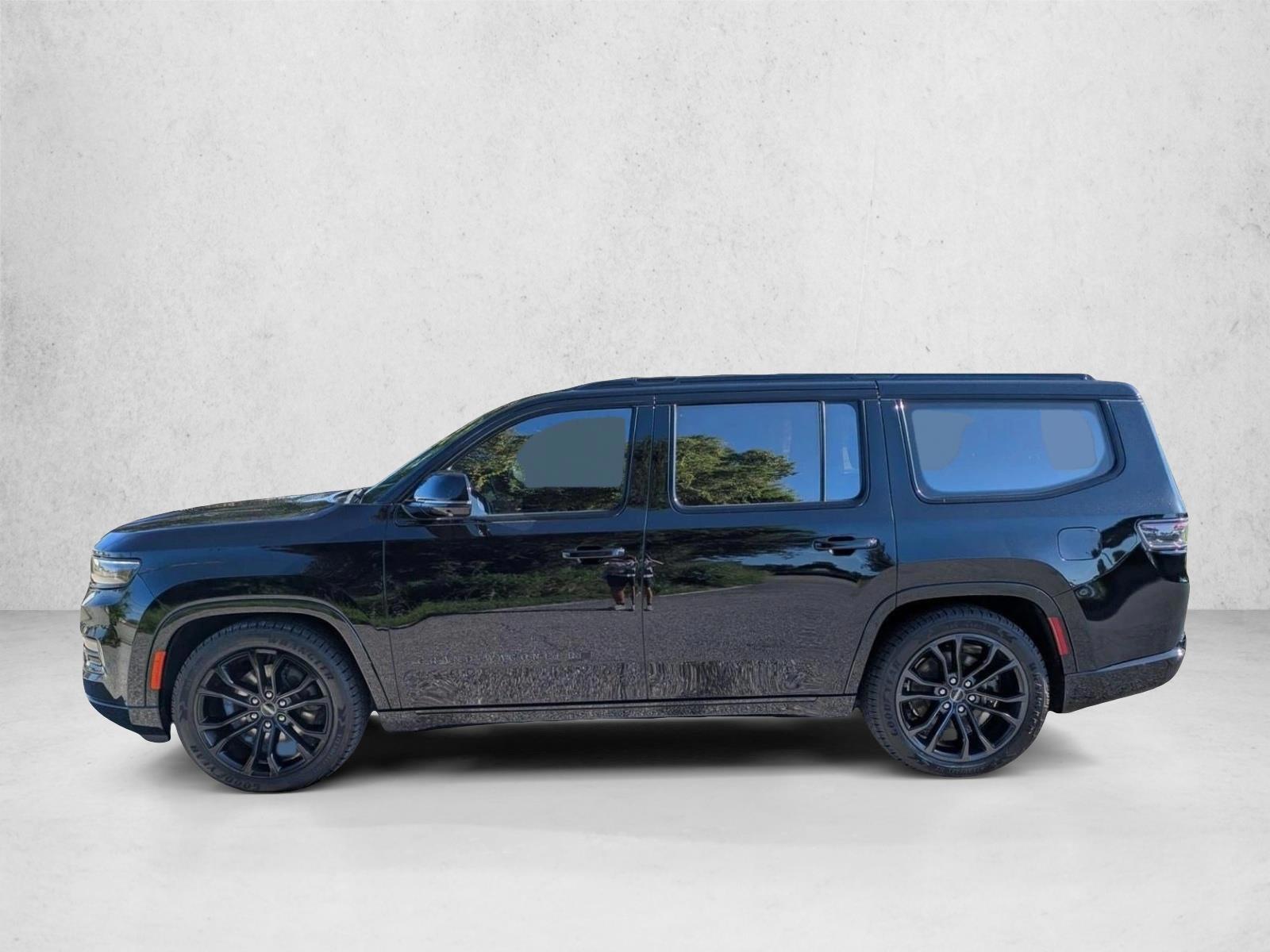 Thumbnail: 2022 Jeep Grand Wagoneer - 2