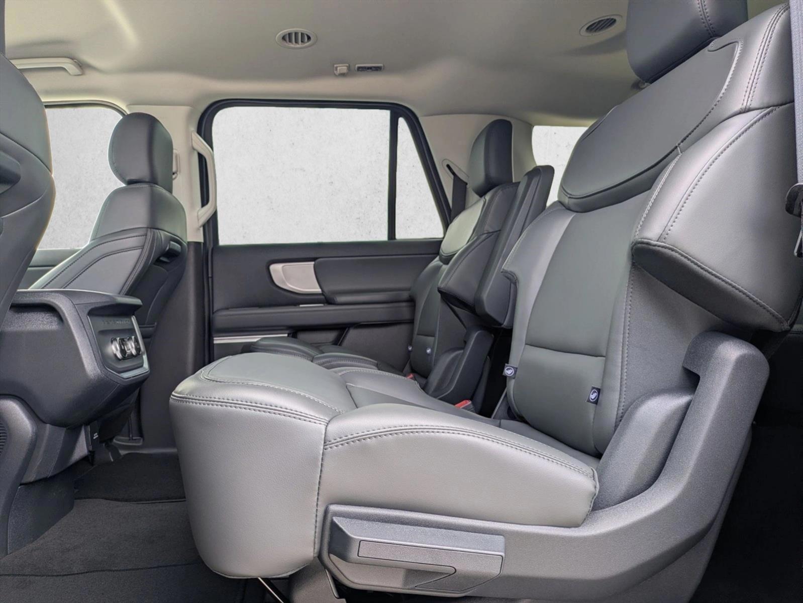 Thumbnail: 2026 Ford Expedition MAX - 4
