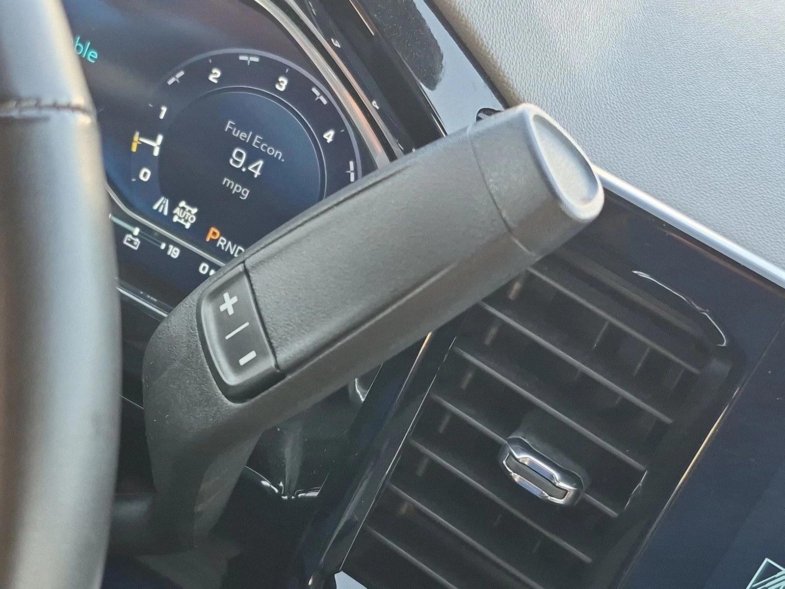 2025 Chevrolet Silverado 1500 LT - Photo 11