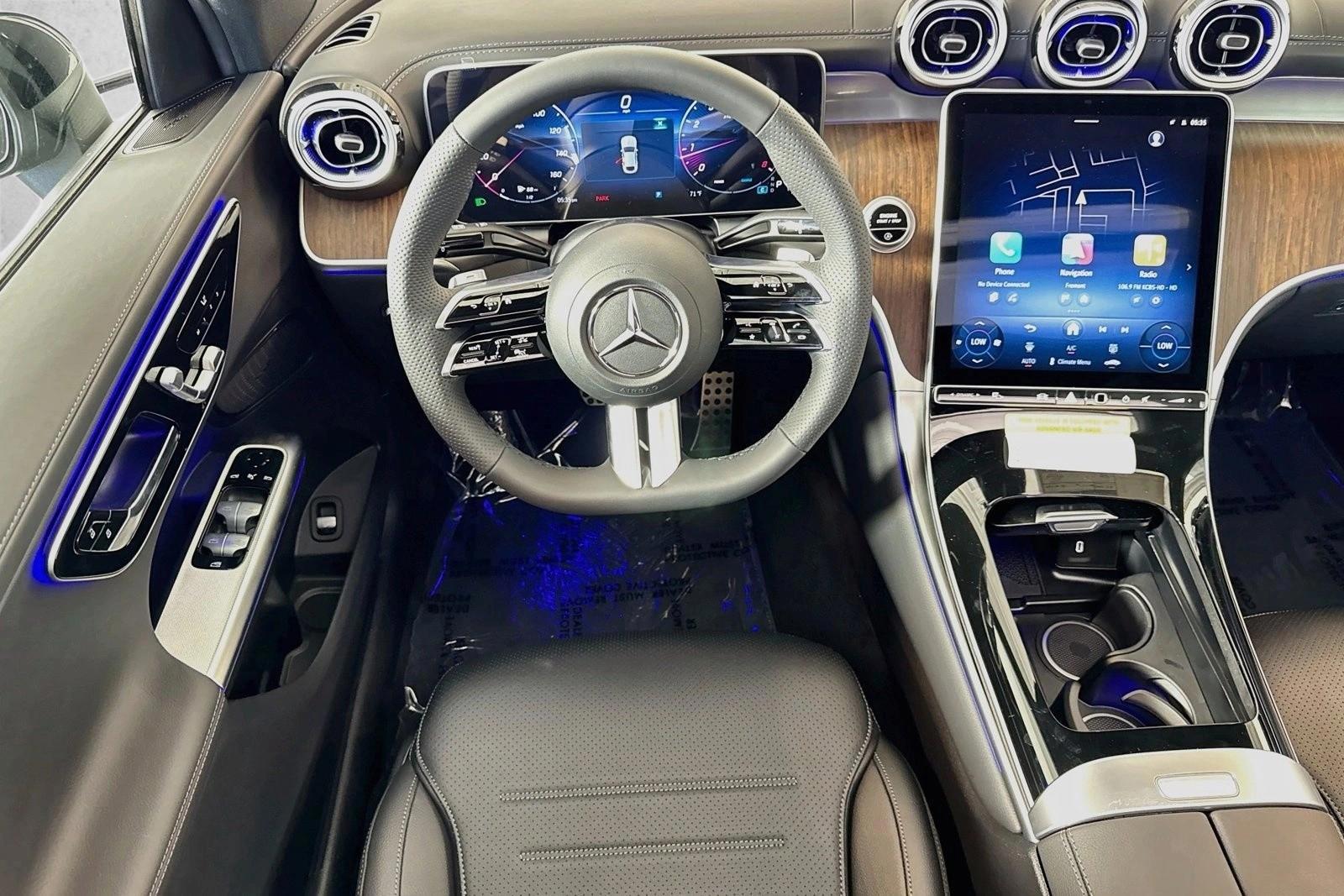 Thumbnail: 2027 Mercedes-Benz GLC - 3