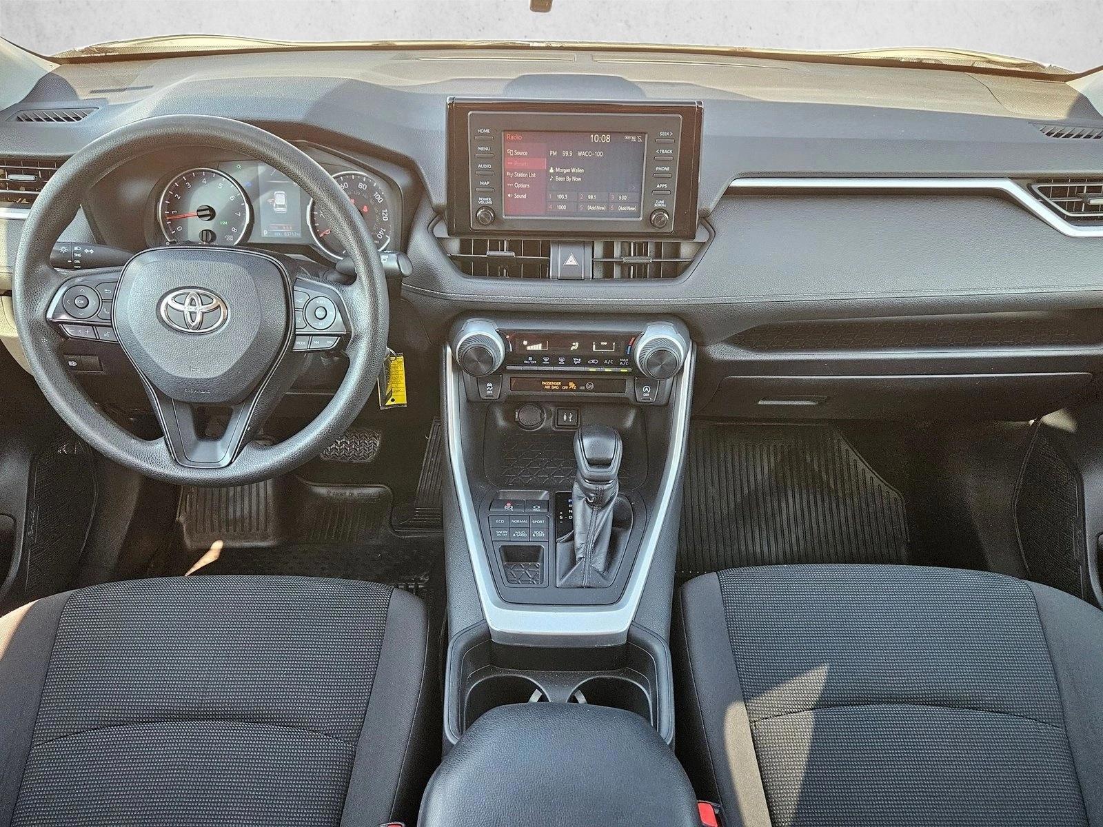 Thumbnail: 2019 Toyota RAV4 - 3