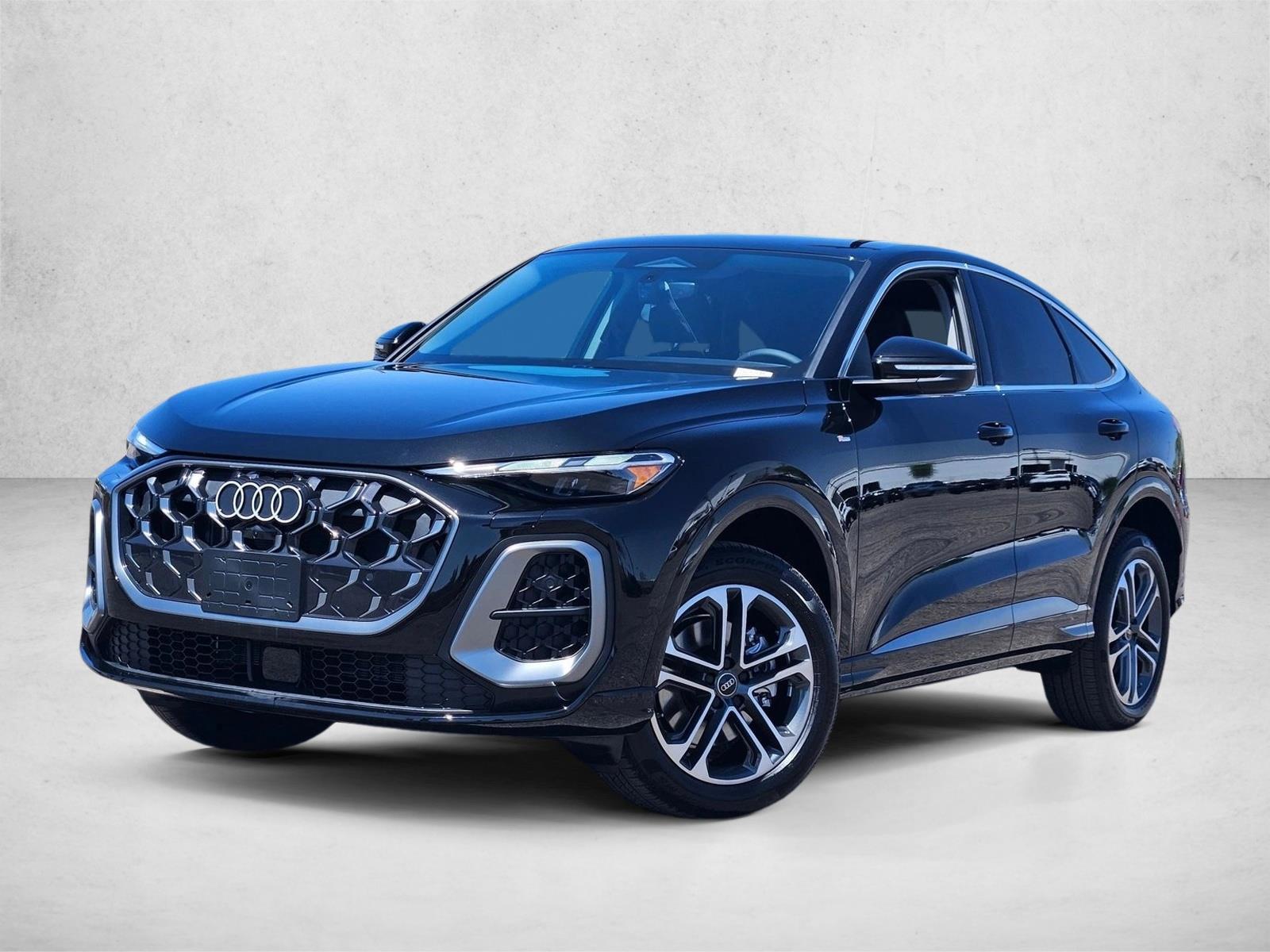 Thumbnail: 2026 Audi Q5 - 1