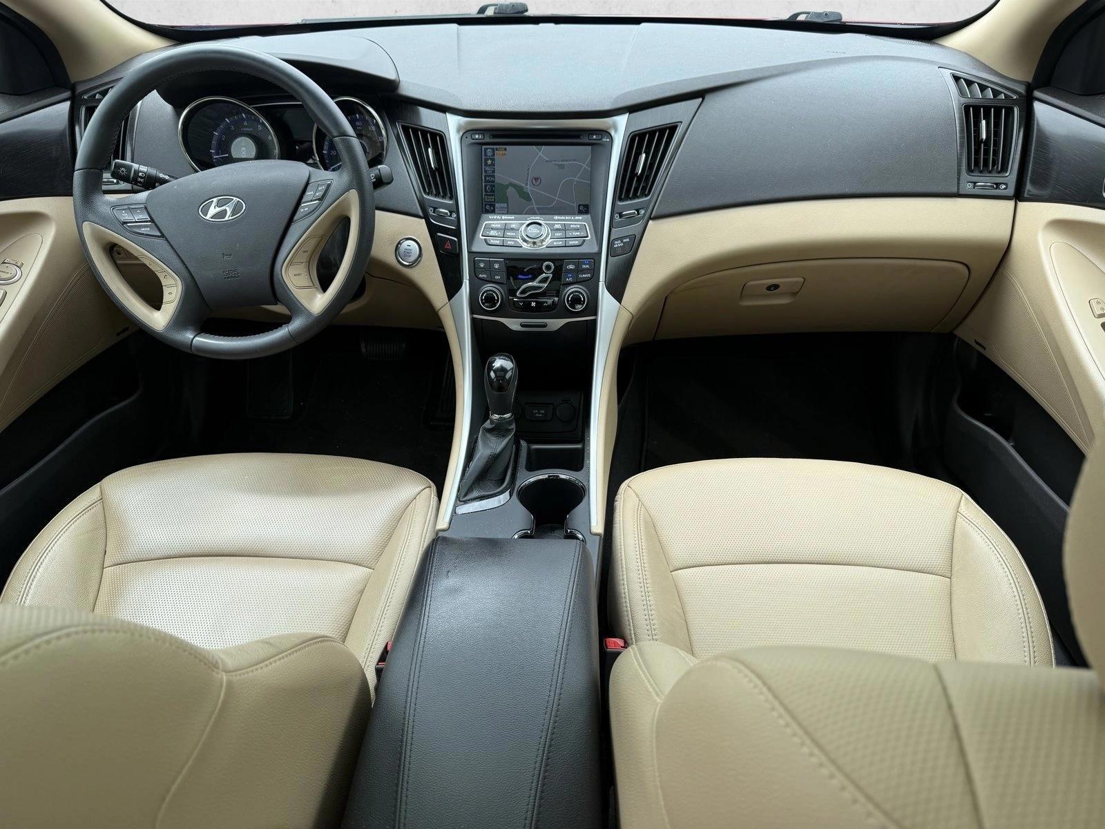 Thumbnail: 2013 Hyundai Sonata - 3