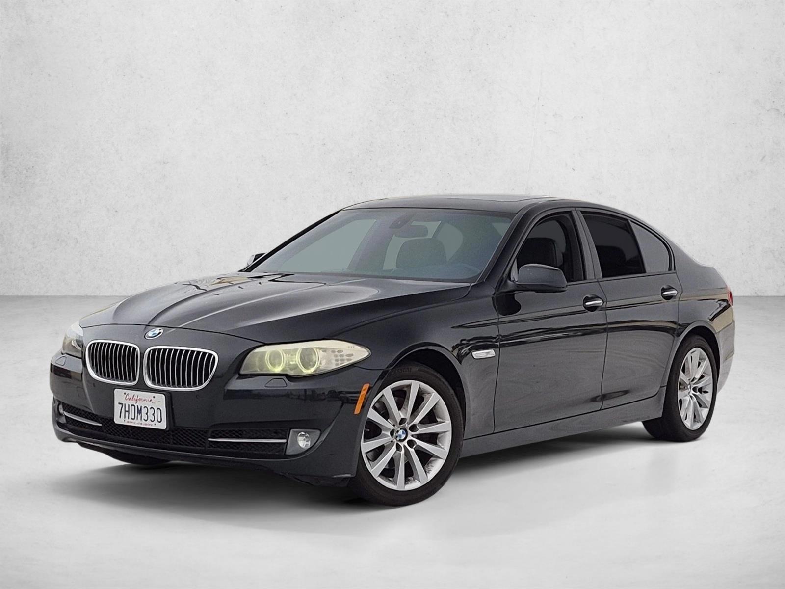 Thumbnail: 2012 BMW 5 Series - 1