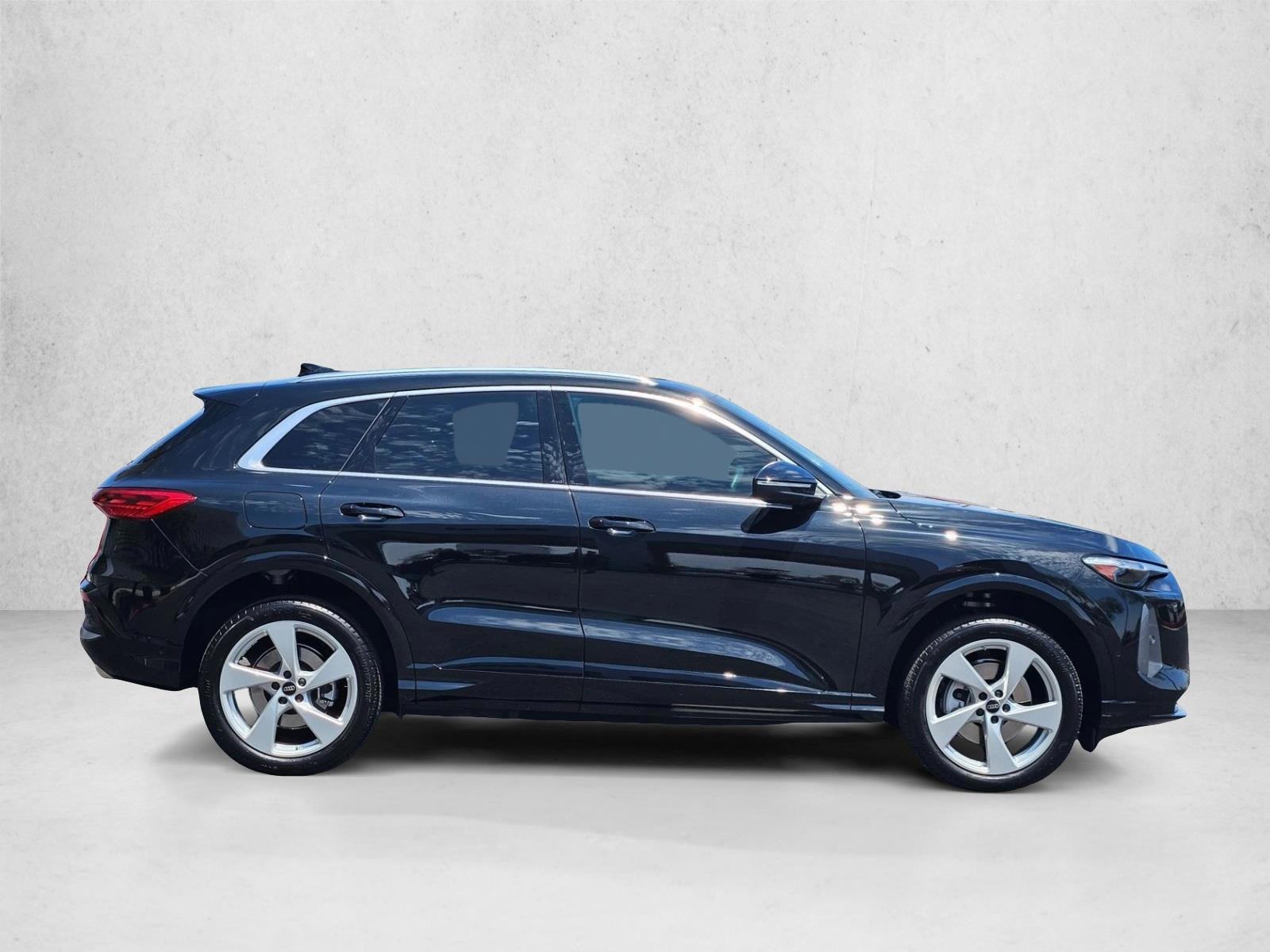 2025 Audi Q5 Premium Plus - Photo 4