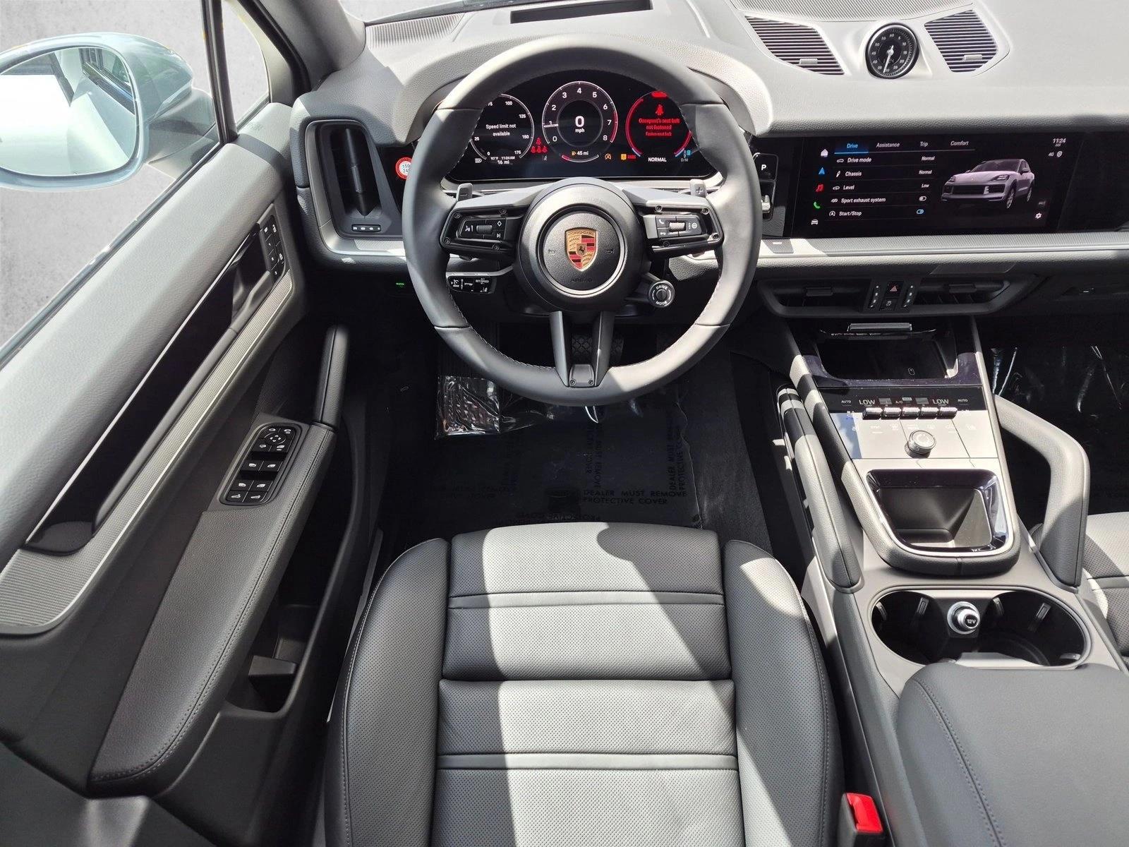 Thumbnail: 2026 Porsche Cayenne - 3