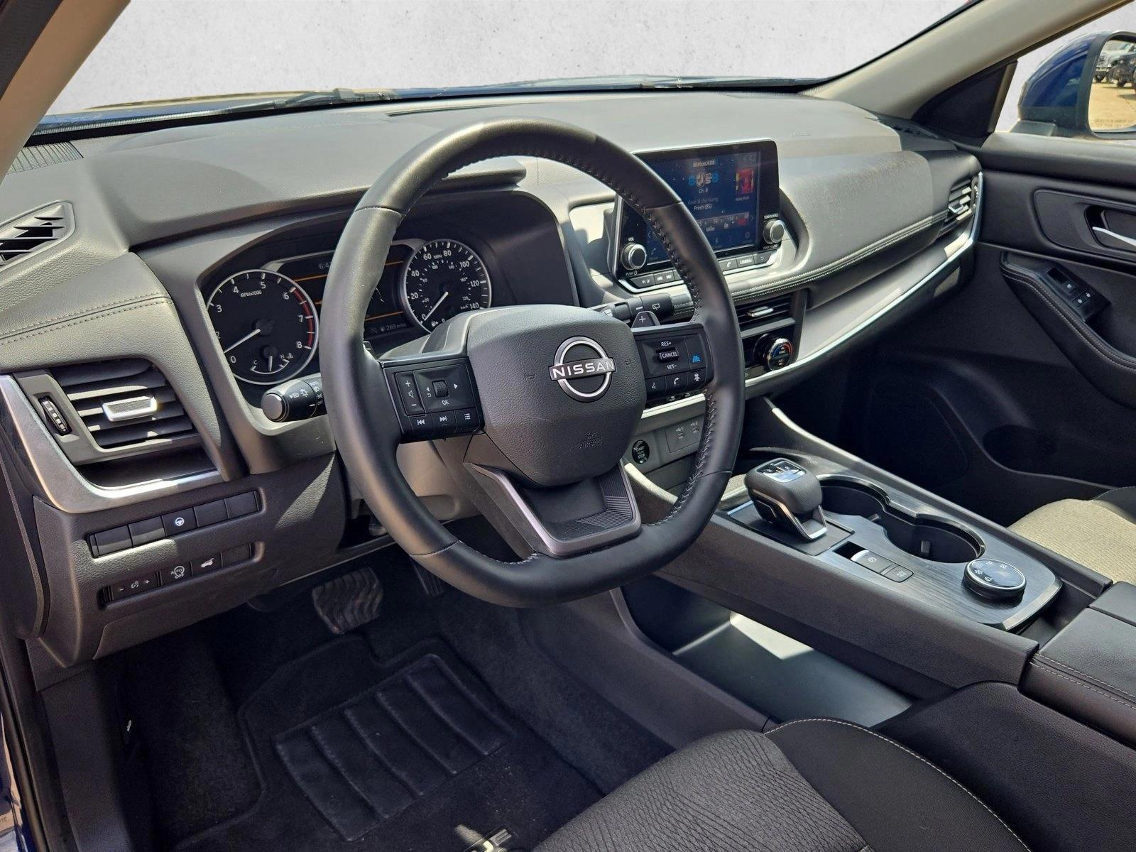 Thumbnail: 2025 Nissan Rogue - 3
