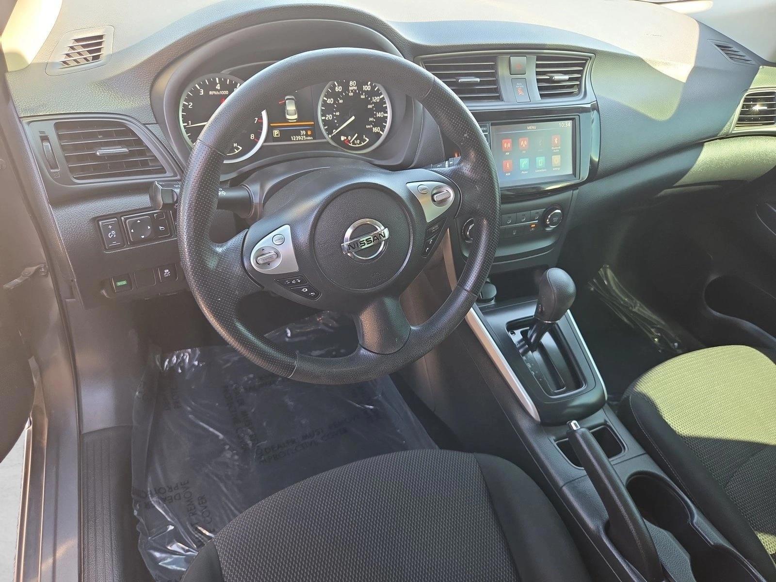 Thumbnail: 2019 Nissan Sentra - 3