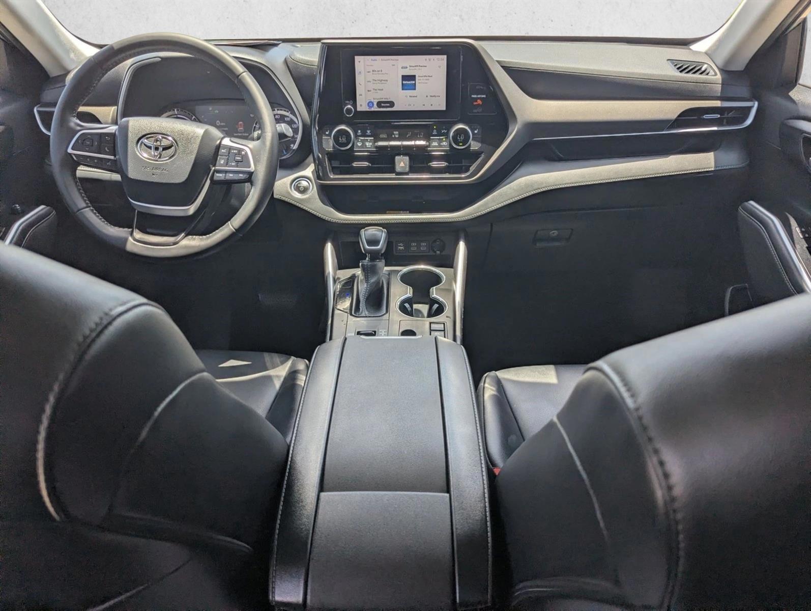 Thumbnail: 2023 Toyota Highlander - 3
