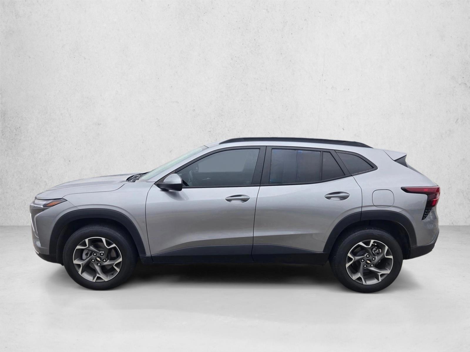 Thumbnail: 2024 Chevrolet Trax - 2