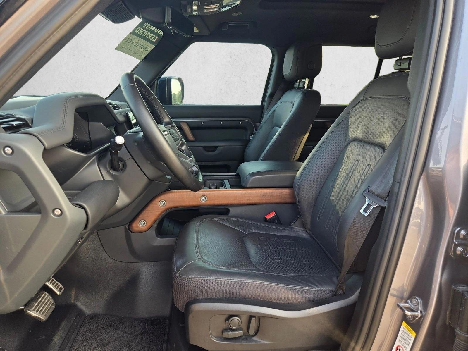 2024 Land Rover Defender X - Photo 17