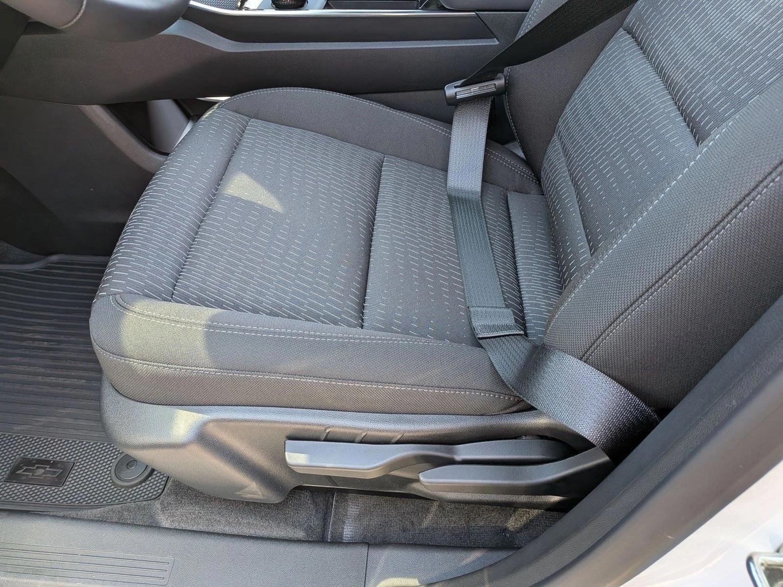 Thumbnail: 2026 Chevrolet Equinox - 4
