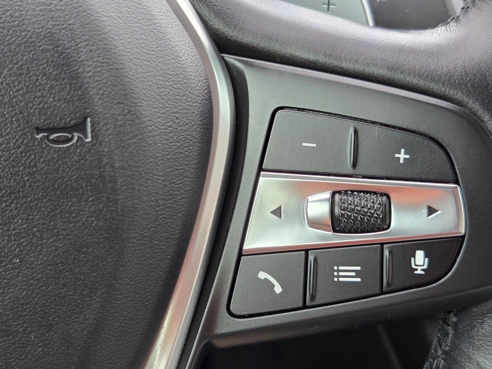 2022 BMW 3 Series 330i - Photo 14