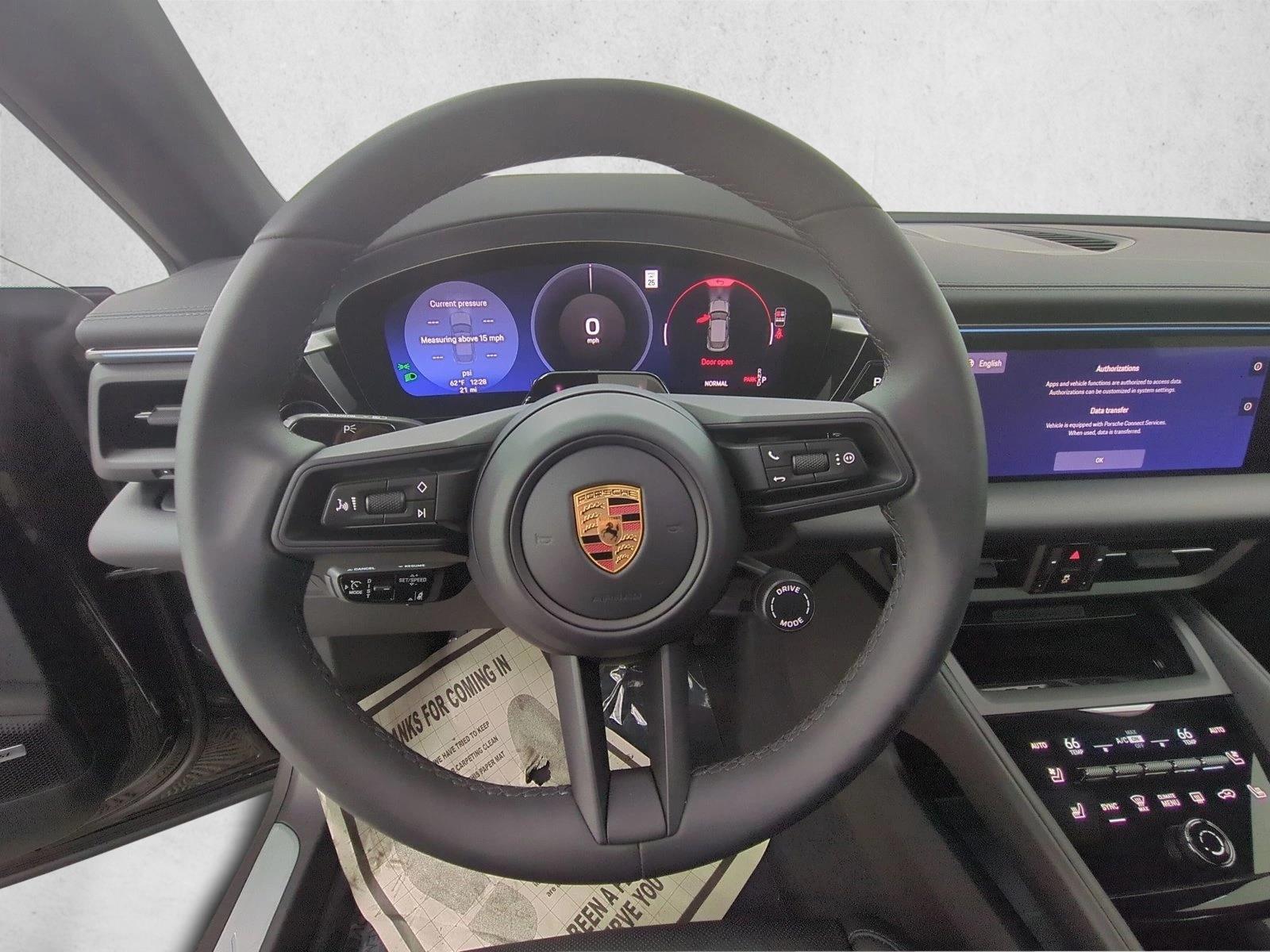 2026 Porsche Macan Base - Photo 27