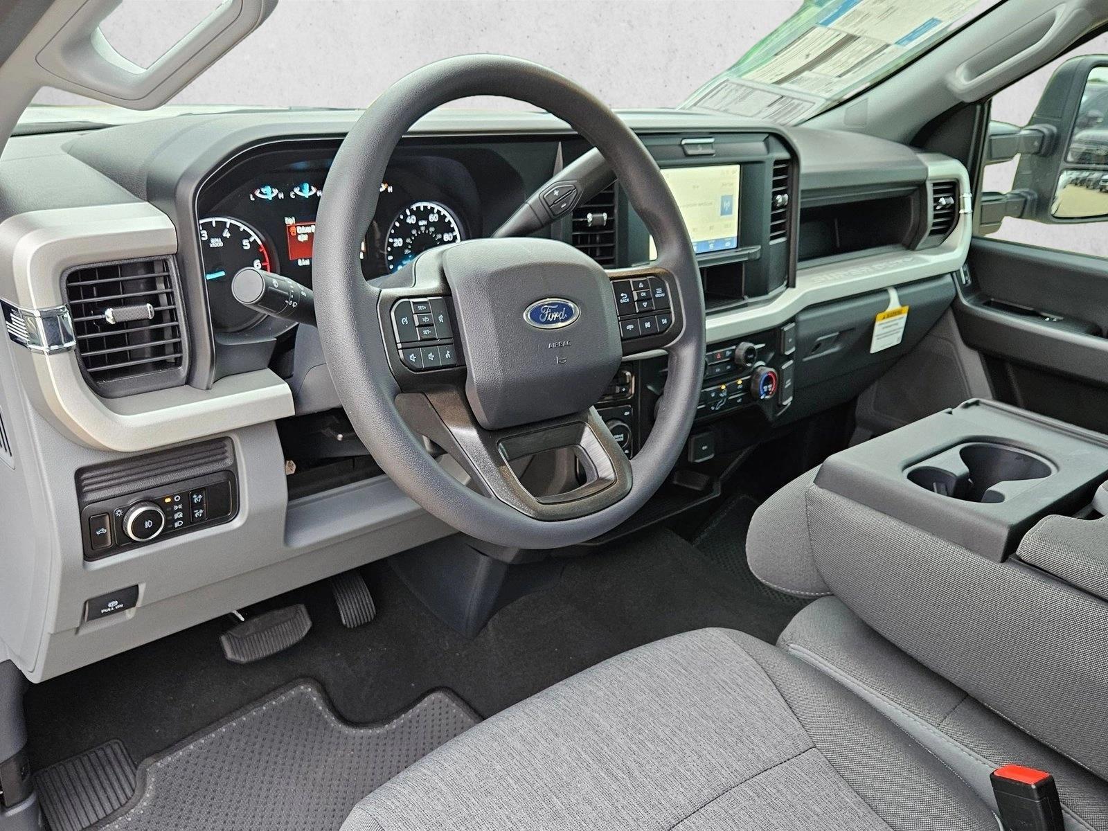 Thumbnail: 2026 Ford Econoline - 3