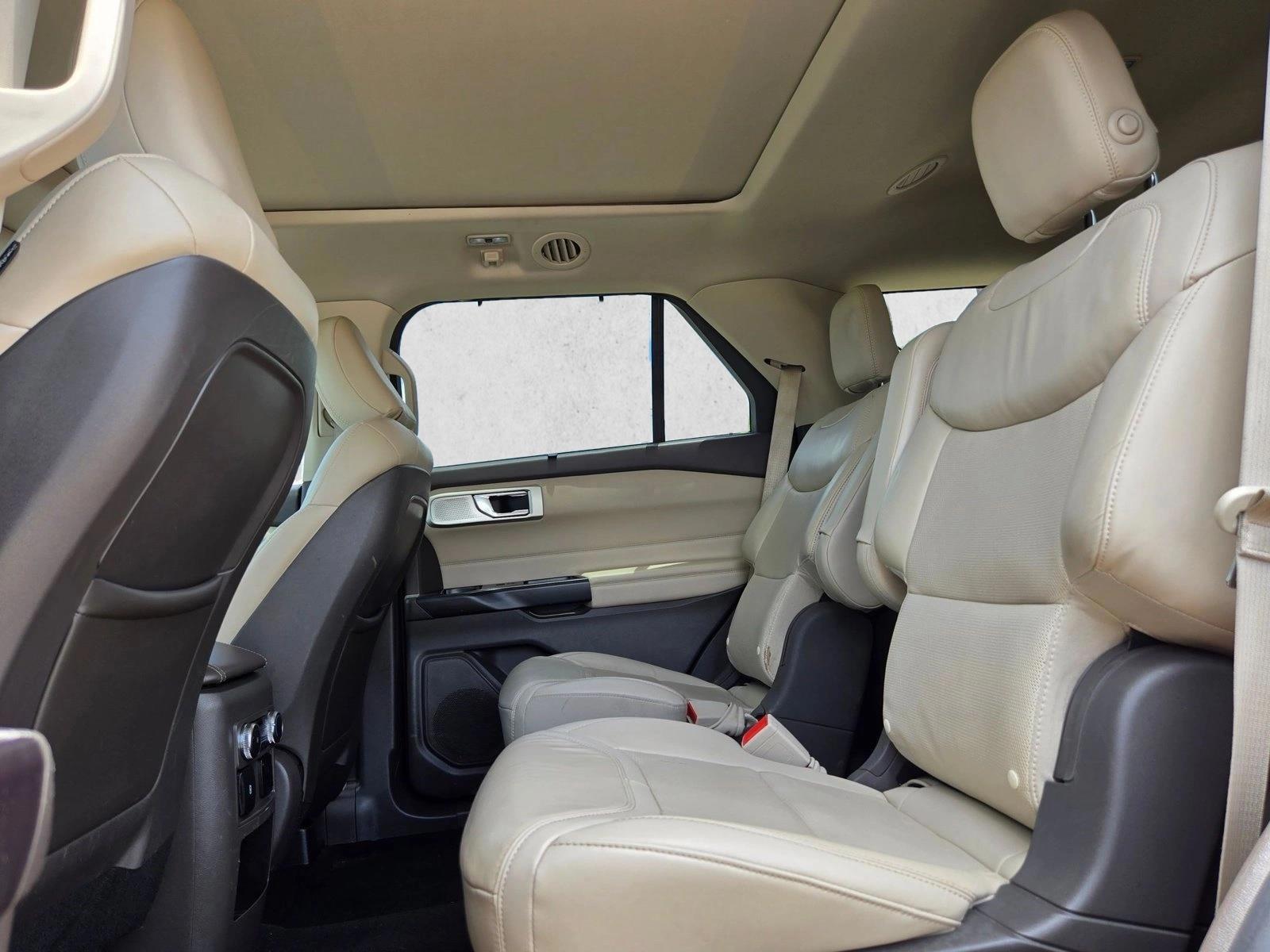 2020 Ford Explorer Platinum - Photo 19