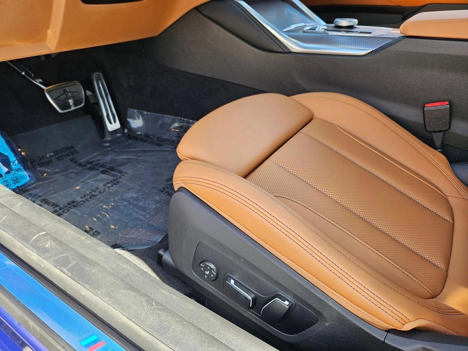 Thumbnail: 2026 BMW 4 Series - 4