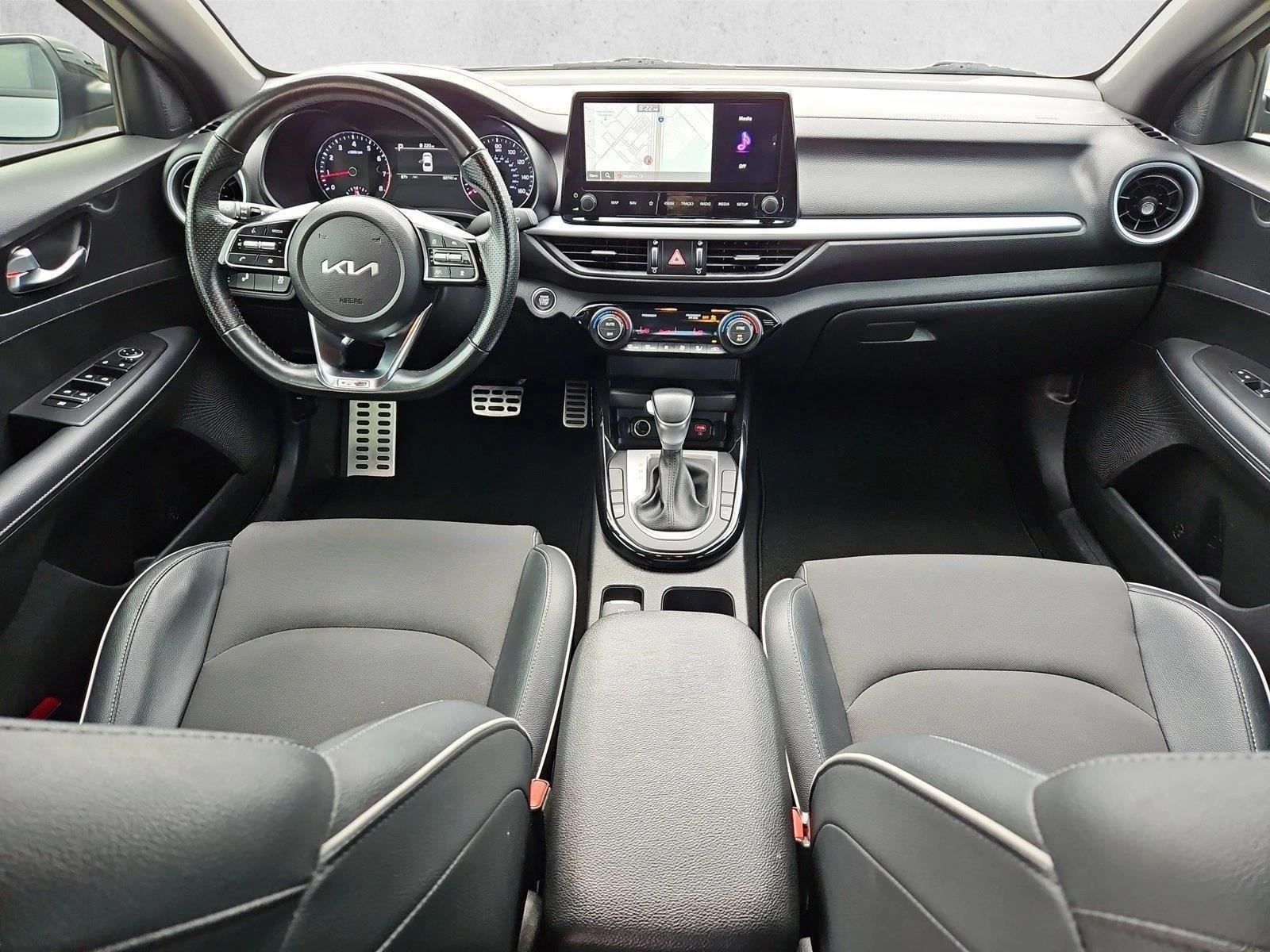 Thumbnail: 2024 Kia Forte - 3