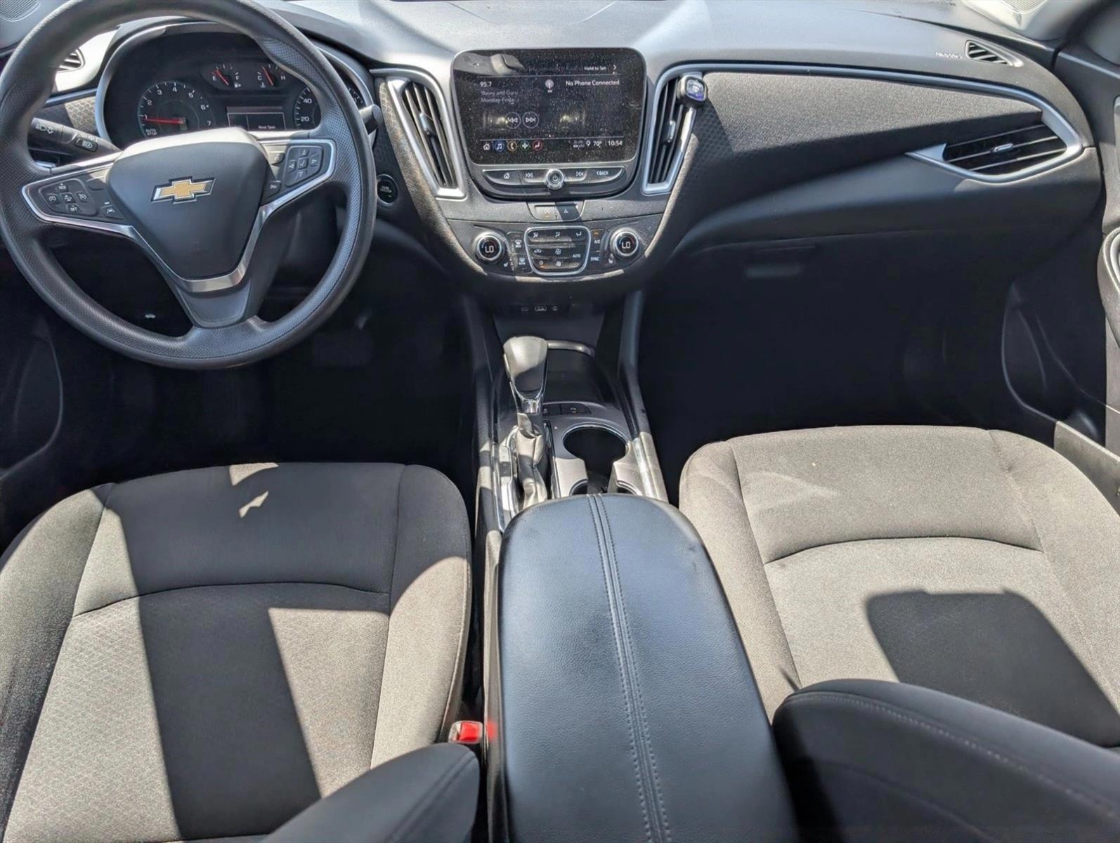 Thumbnail: 2024 Chevrolet Malibu - 3