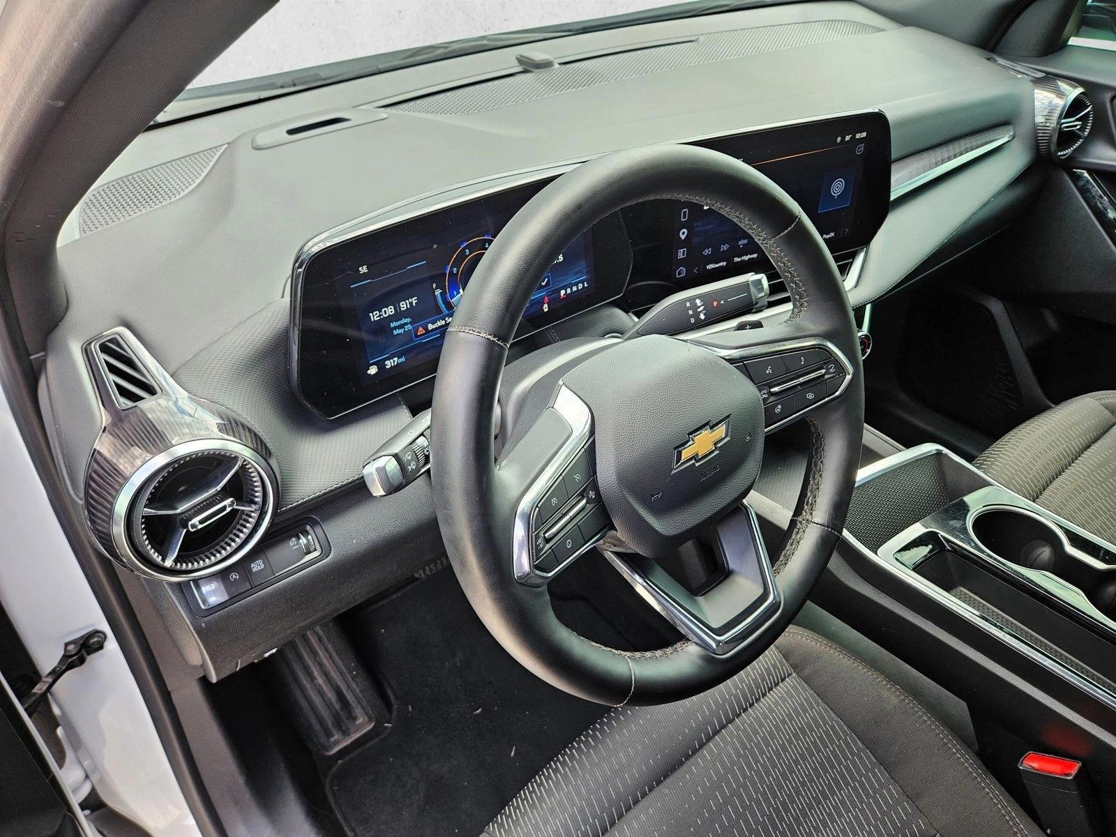 Thumbnail: 2025 Chevrolet Equinox - 3