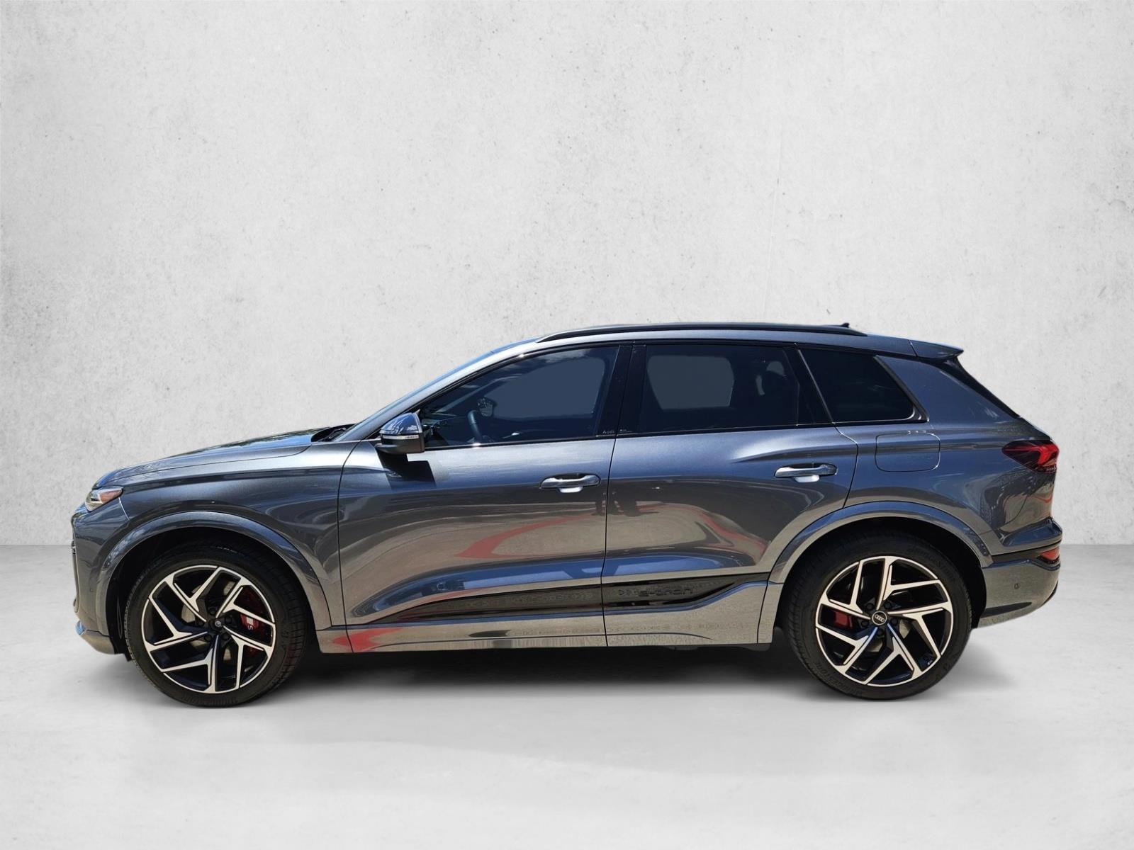 Thumbnail: 2025 Audi SQ6 e-tron - 2