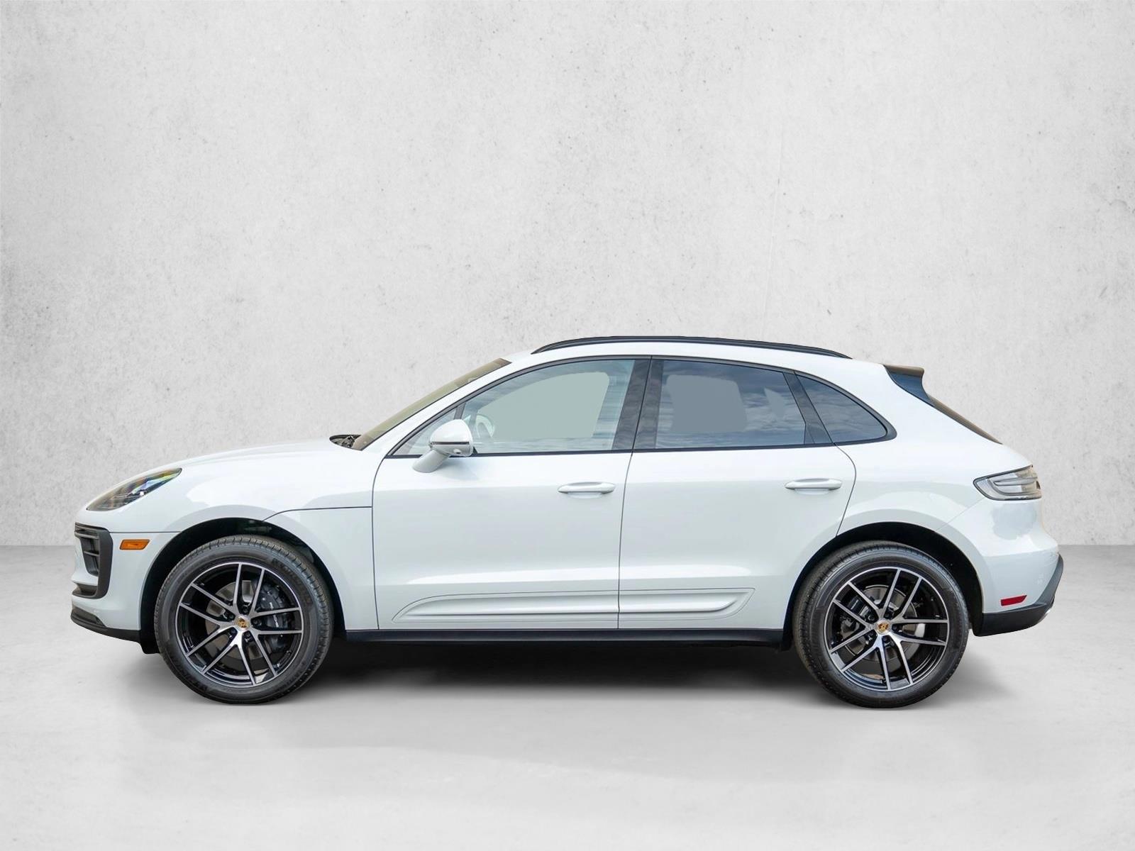 Thumbnail: 2026 Porsche Macan - 2