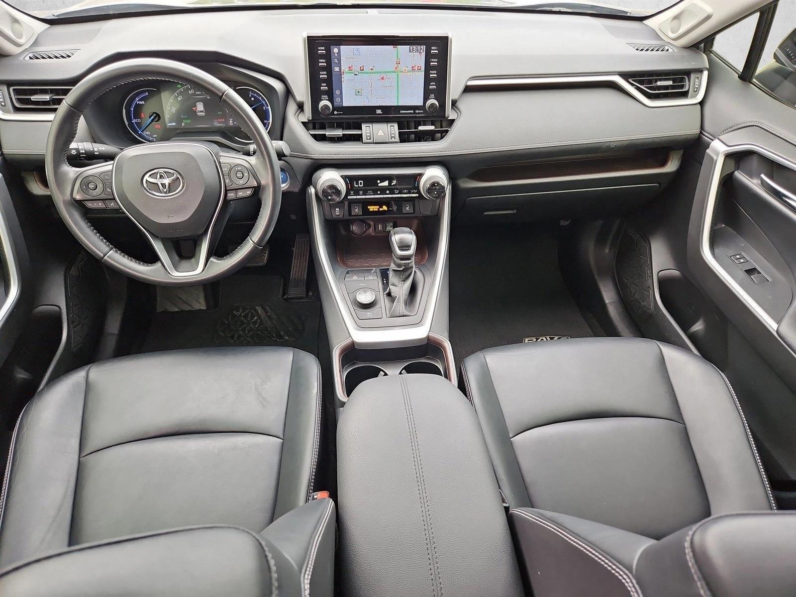 Thumbnail: 2021 Toyota RAV4 - 3