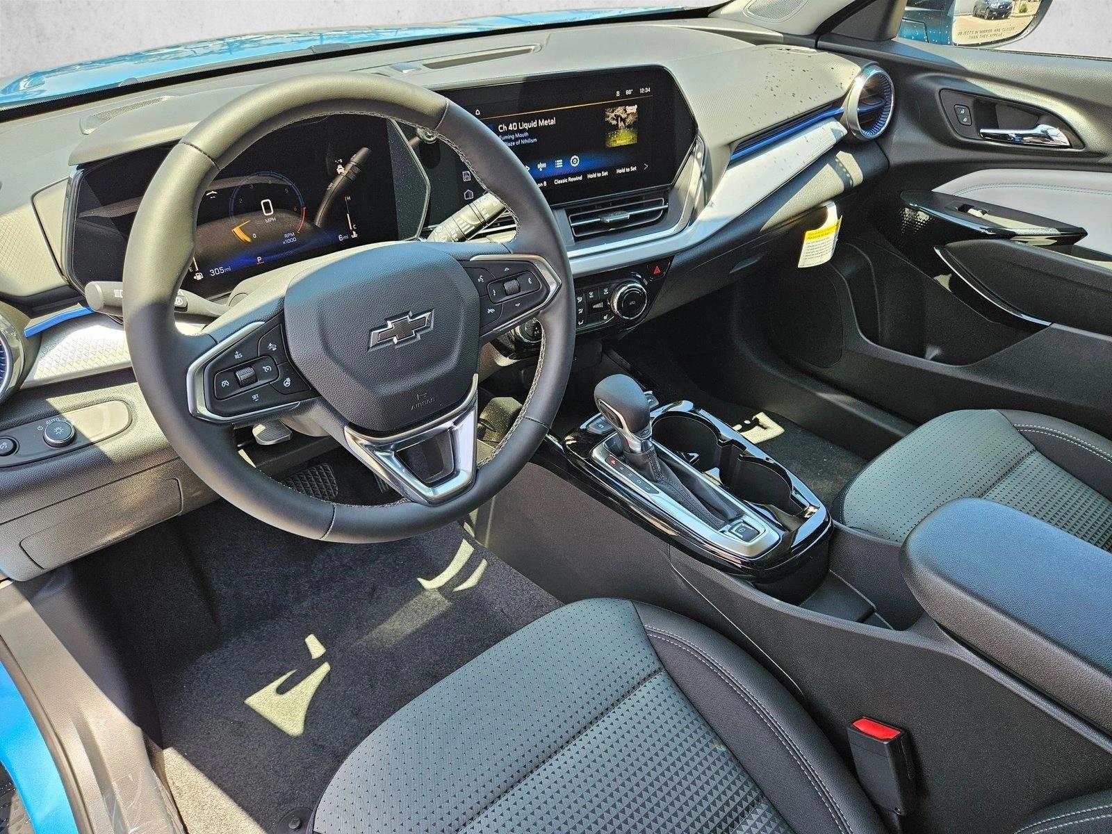 Thumbnail: 2026 Chevrolet Trax - 3