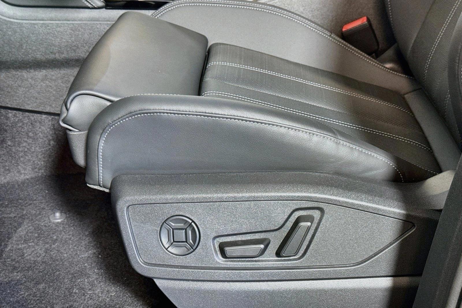 Thumbnail: 2026 Audi Q5 - 4