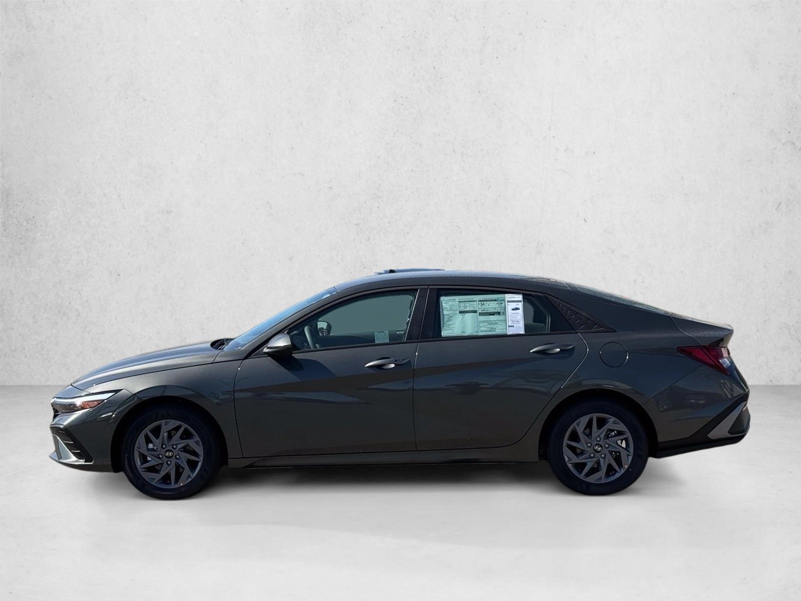 Thumbnail: 2026 Hyundai Elantra - 2