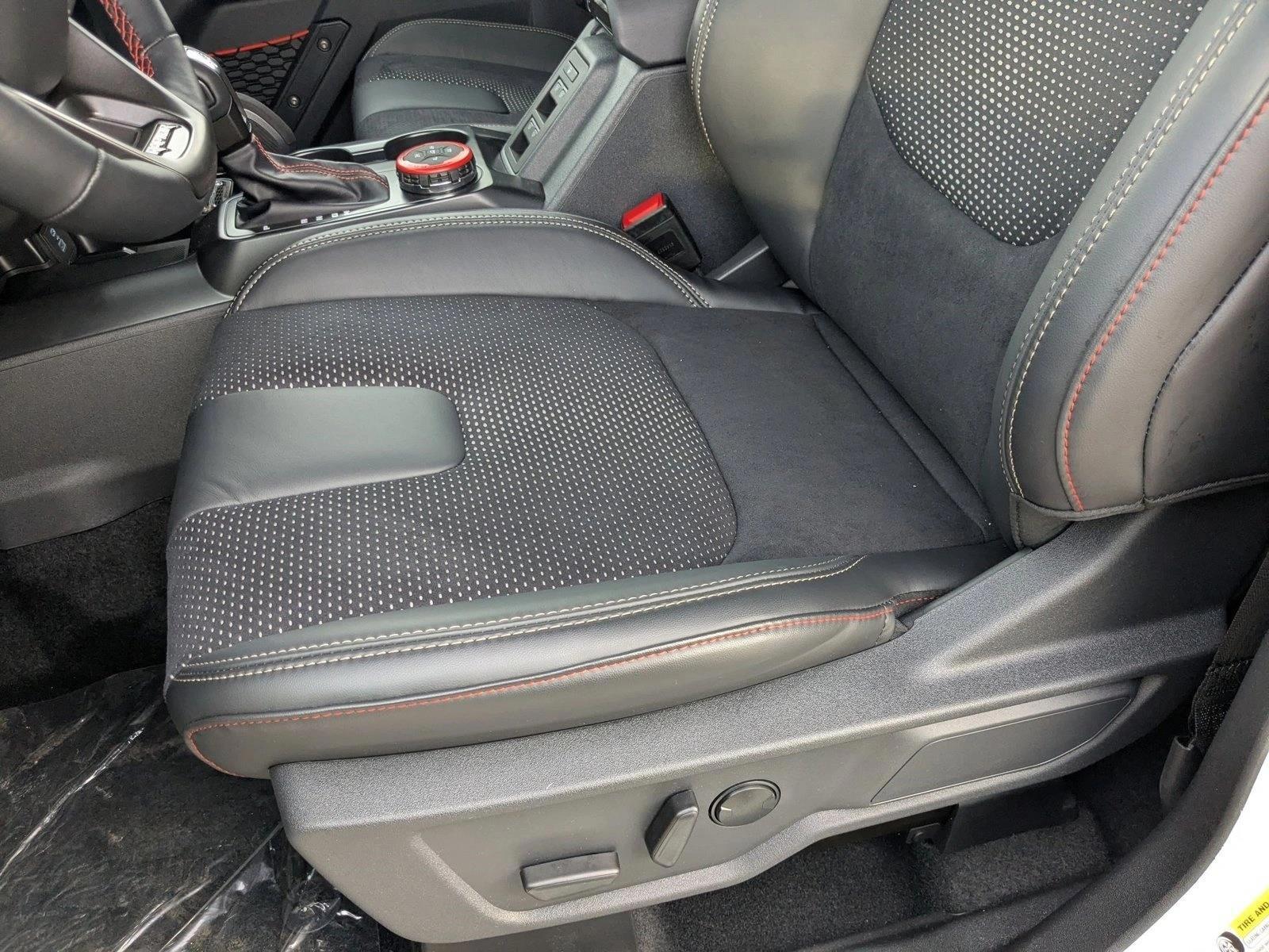 Thumbnail: 2025 Ford Bronco - 4