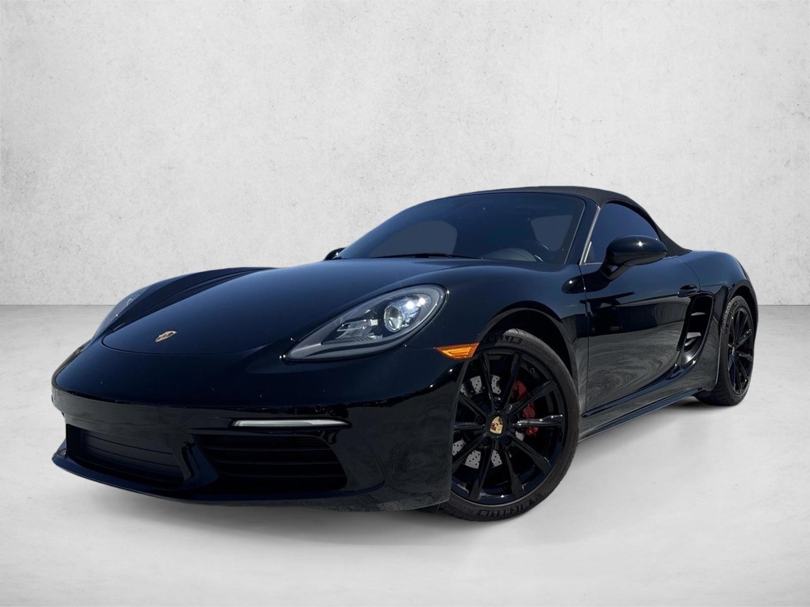 Thumbnail: 2017 Porsche 718 Boxster - 2